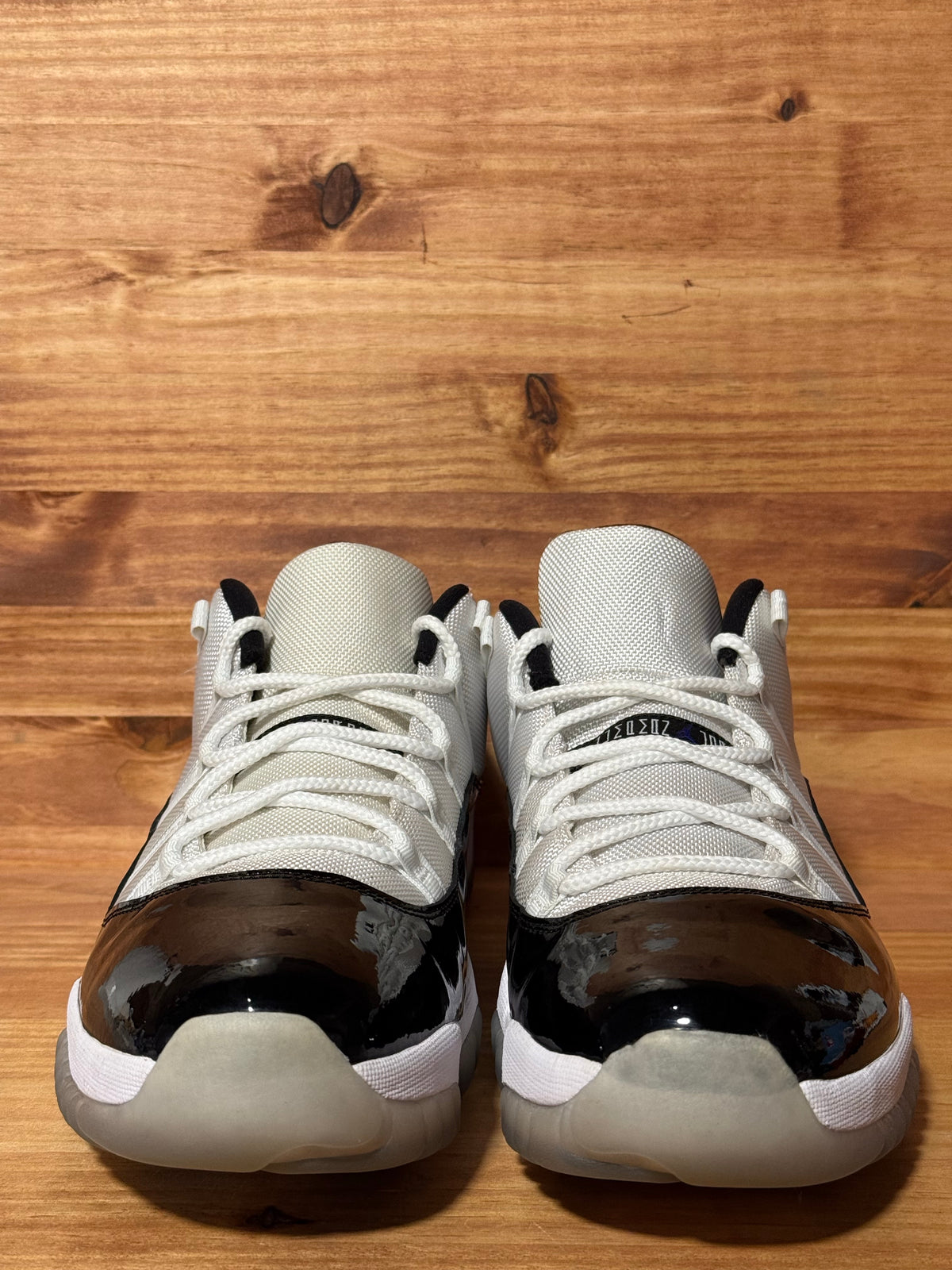 Jordan 11 Retro Low Concord