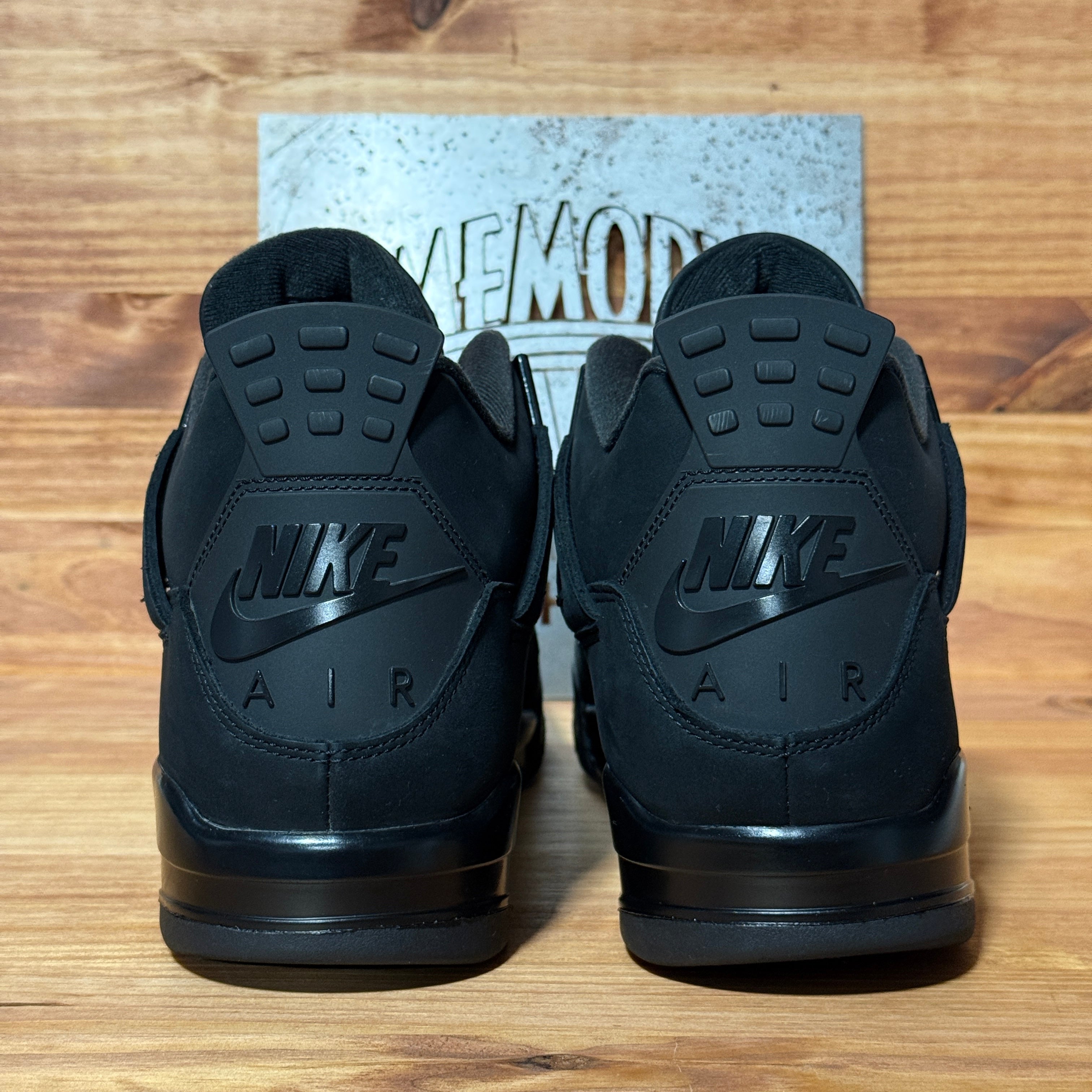 Jordan 4 Retro Black Cat (2025)