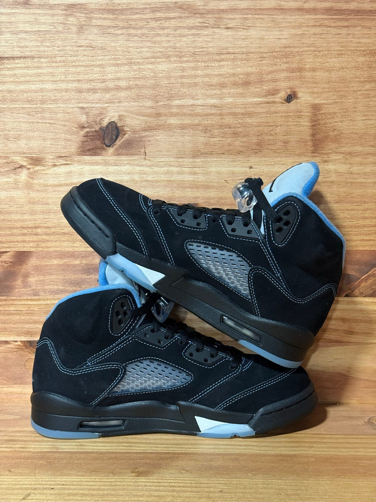 Jordan 5 Retro Black University Blue (2026) (GS) - Size 6Y