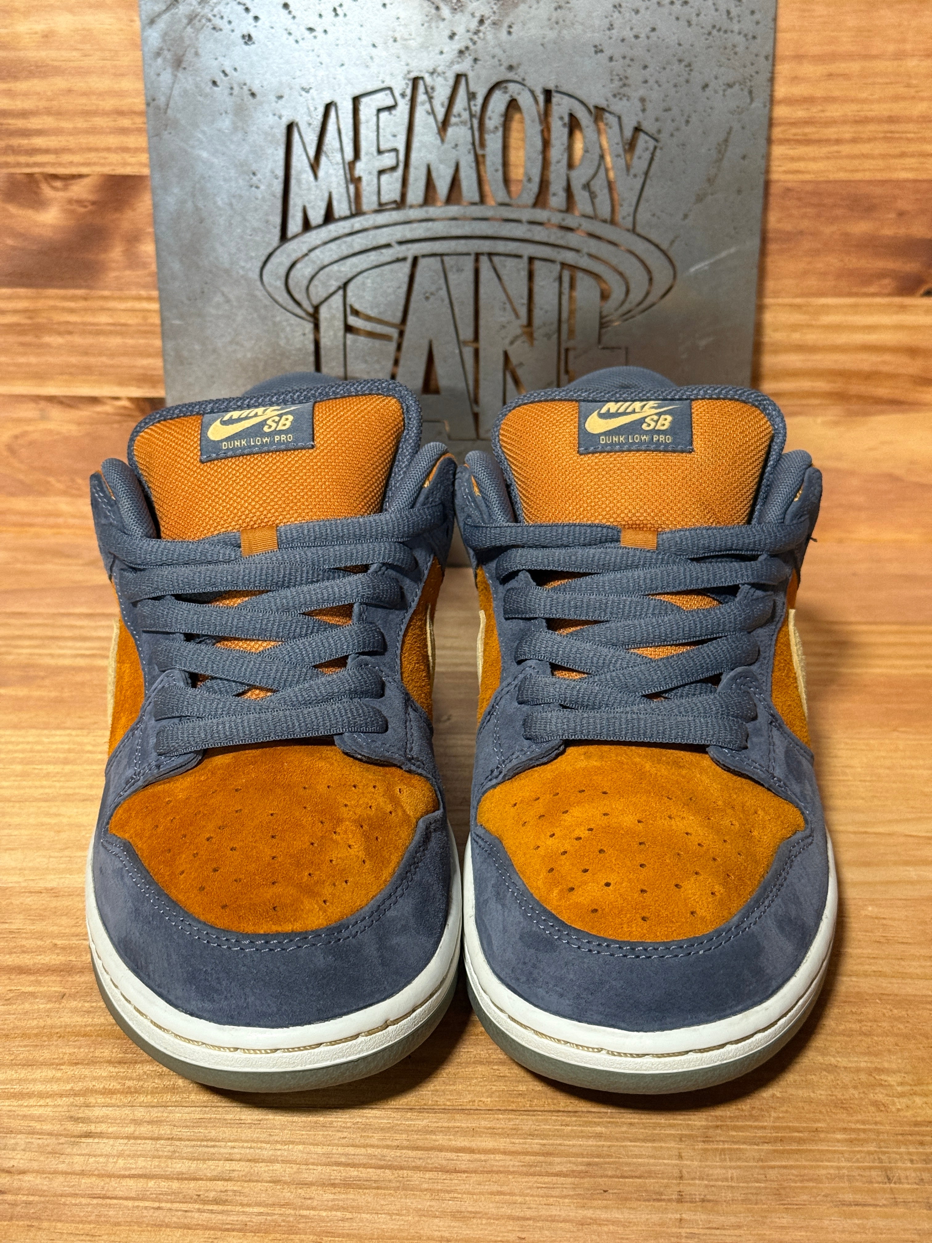 Nike SB Dunk Low Light Carbon Monarch