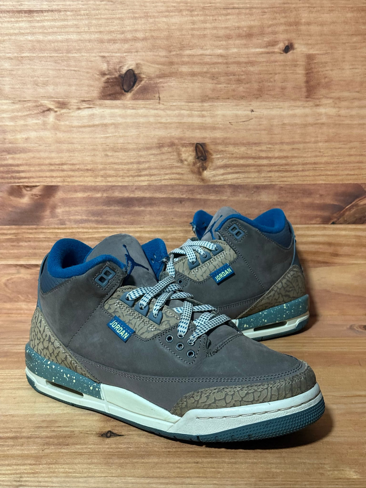 Jordan 3 Retro Olive Grey (GS) - Size 7Y