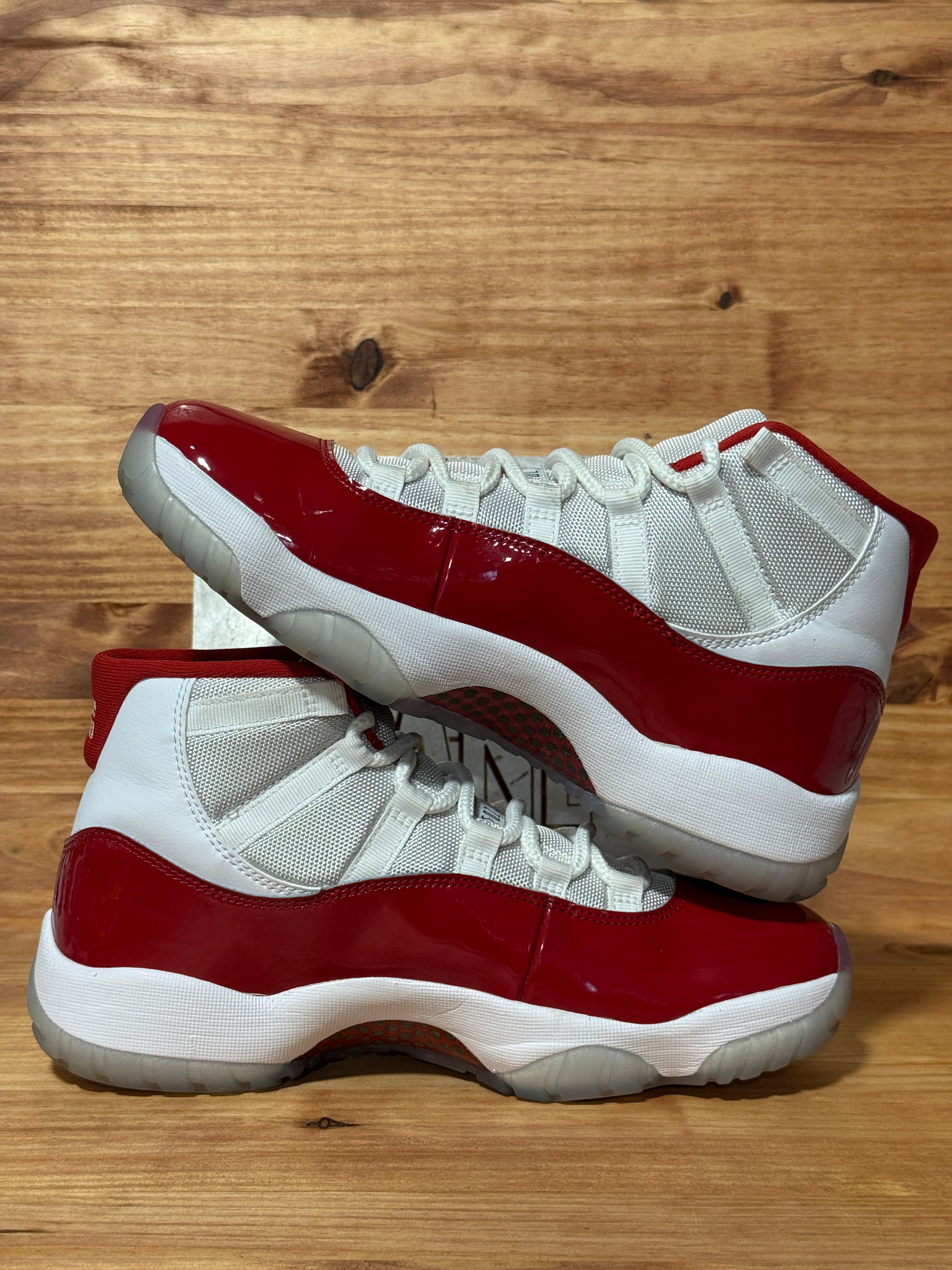 Jordan 11 Retro Cherry (2022)