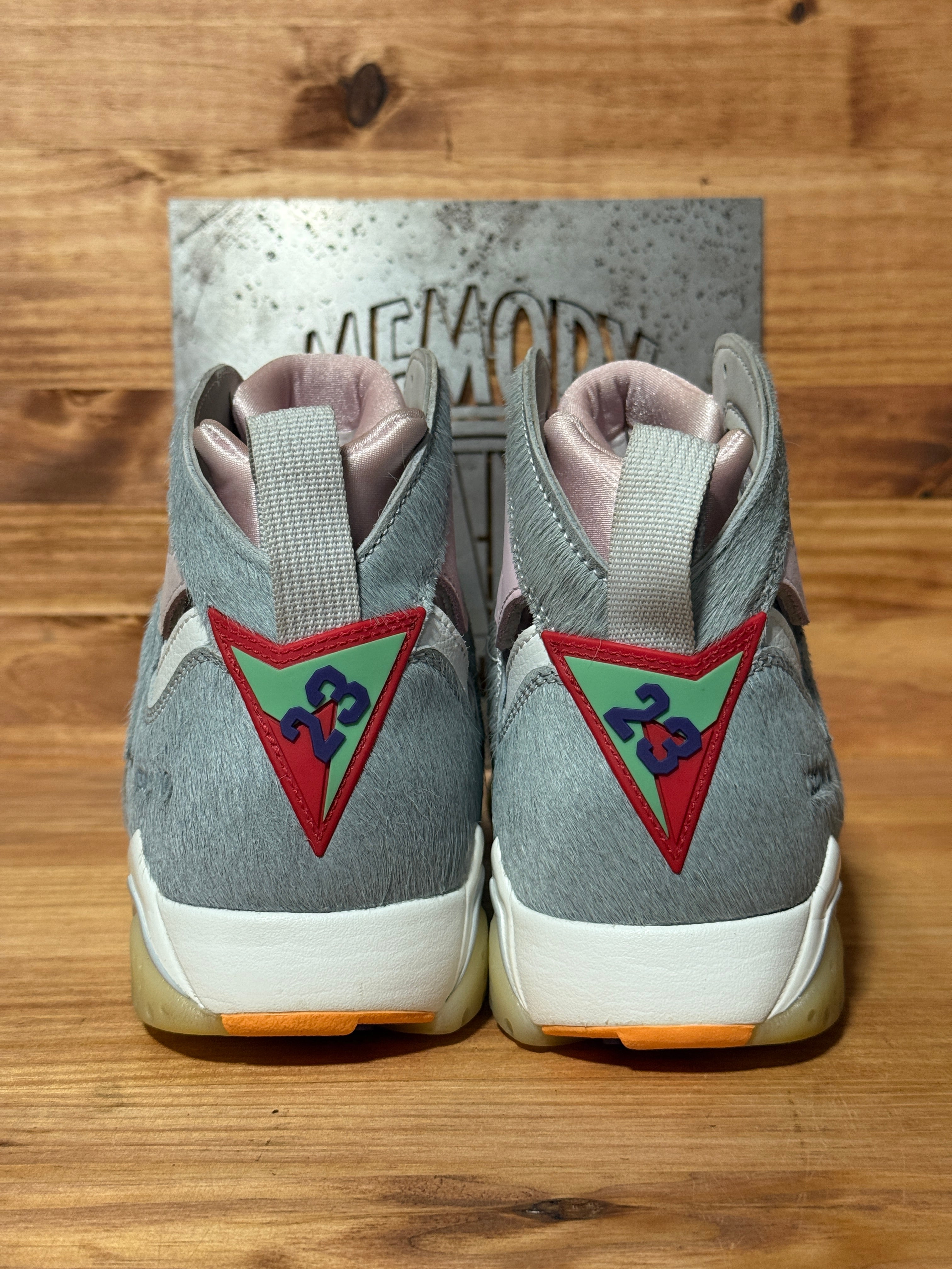 Jordan 7 Retro Neutral Grey