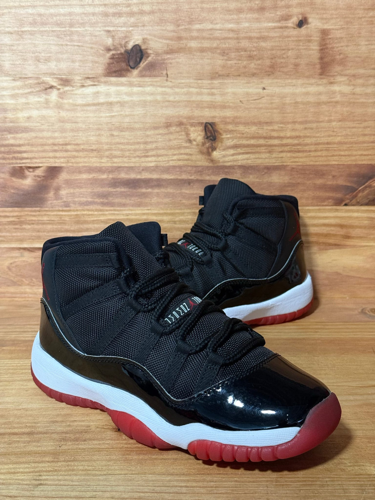 Jordan 11 Retro Playoffs Bred (2019) (GS) - Size 7Y
