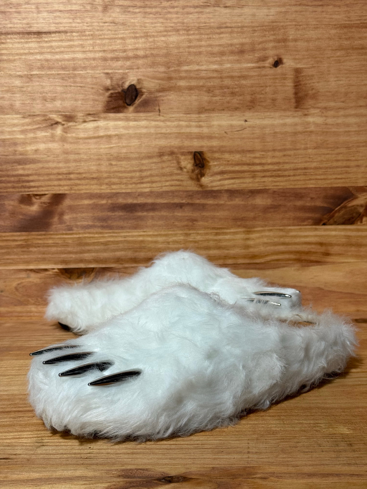 Bravest Studios Bear Claw Mule White