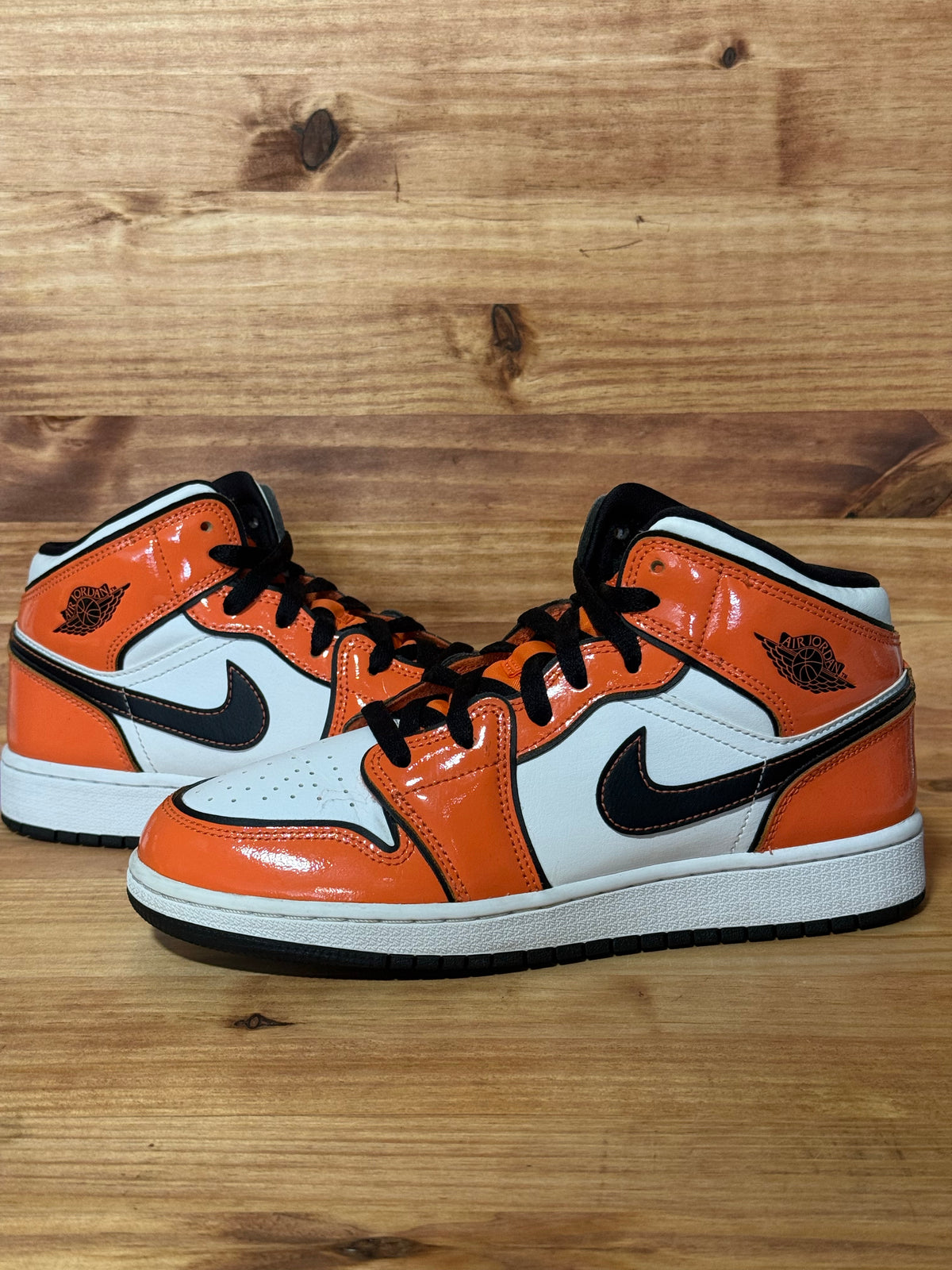 Jordan 1 Mid Turf Orange (GS)