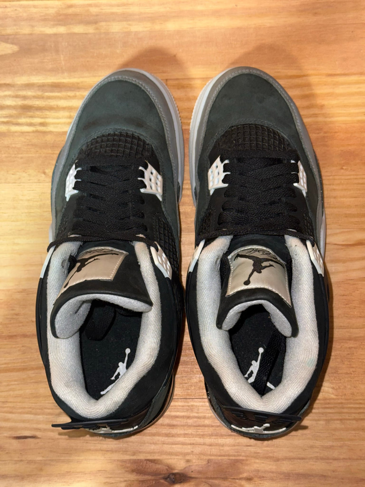Jordan 4 Retro Fear (2024) - Size 10.5