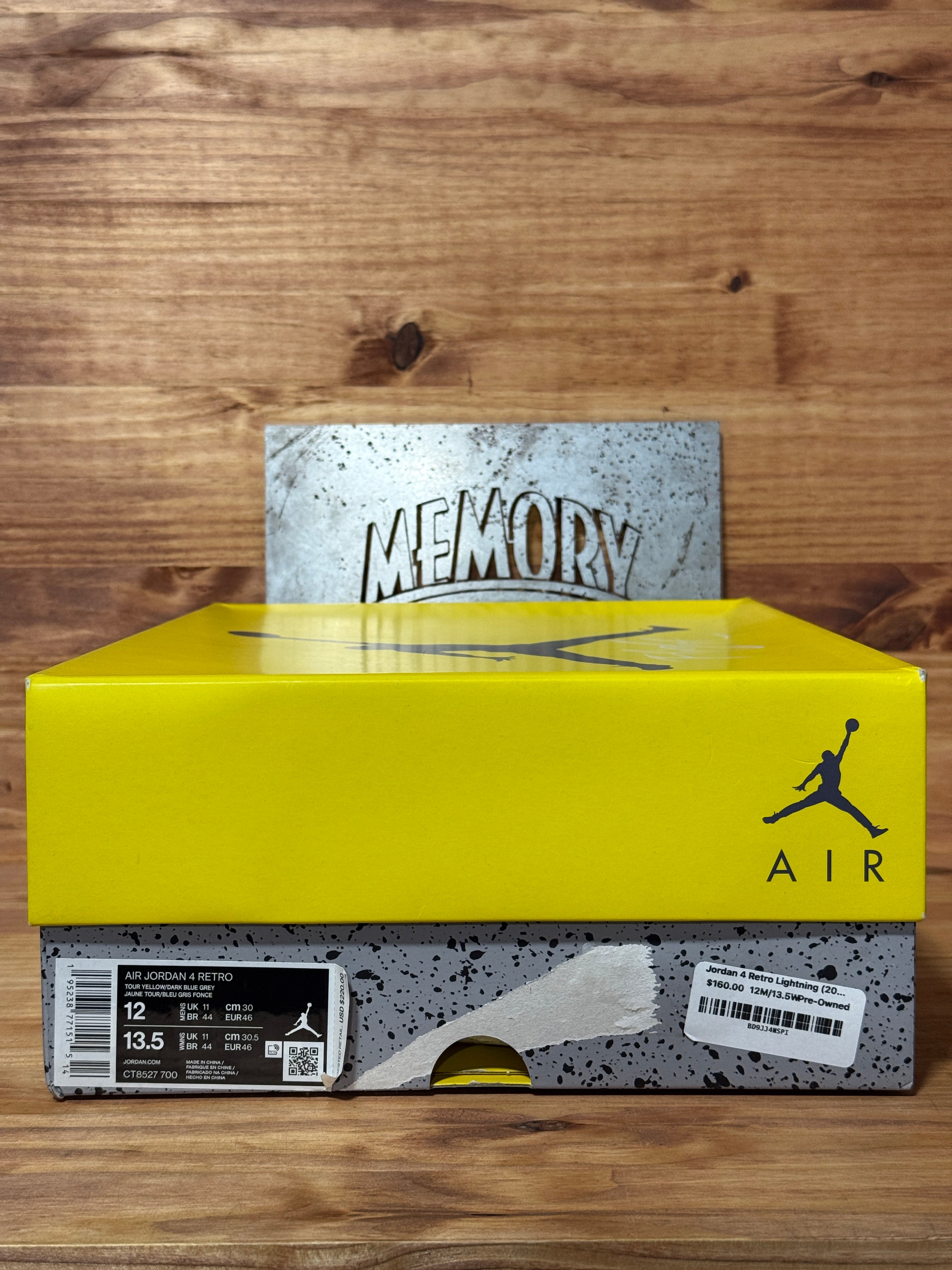 Jordan 4 Retro Lightning (2021)