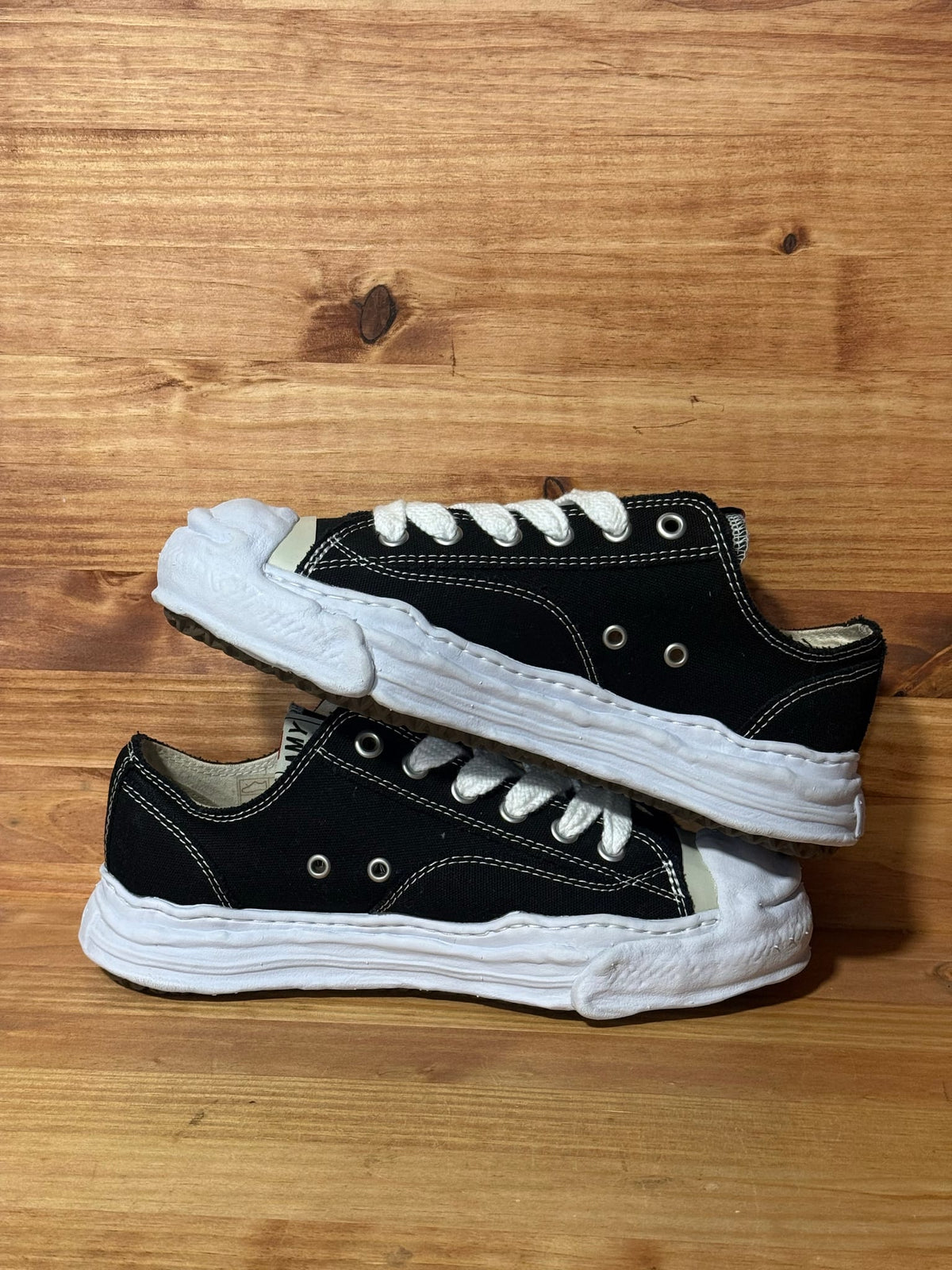 Maison Mihara Yasuhiro Hank OG Sole Canvas Low Black - Size 9