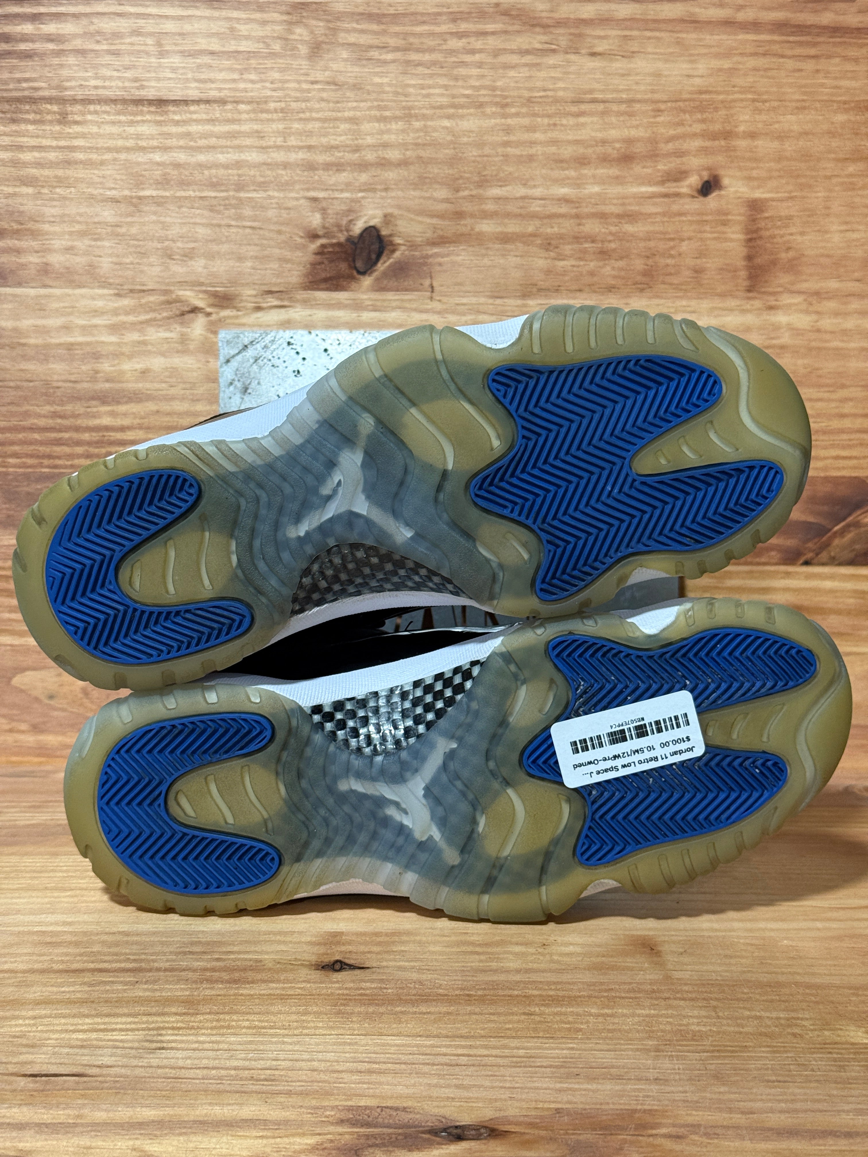 Jordan 11 Retro Low Space Jam