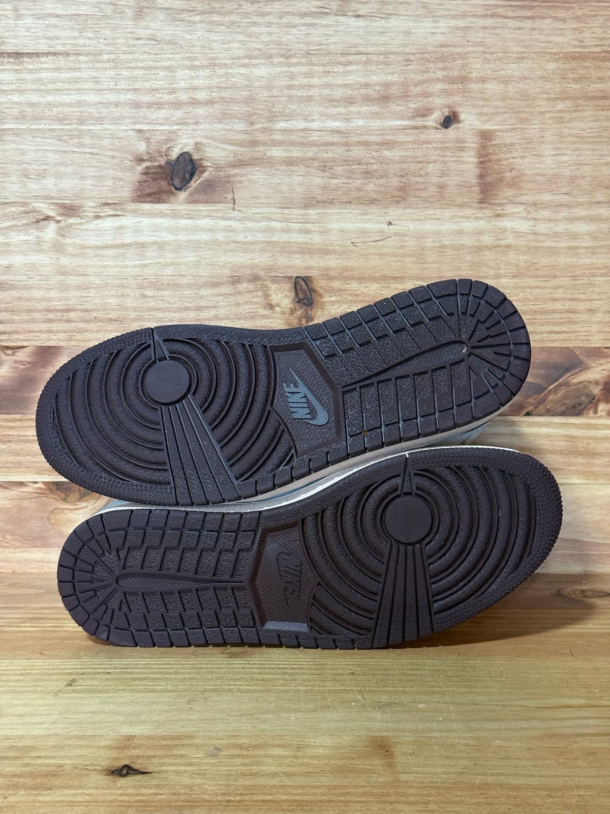 Jordan 1 Retro High OG A Ma Maniére - Size 8