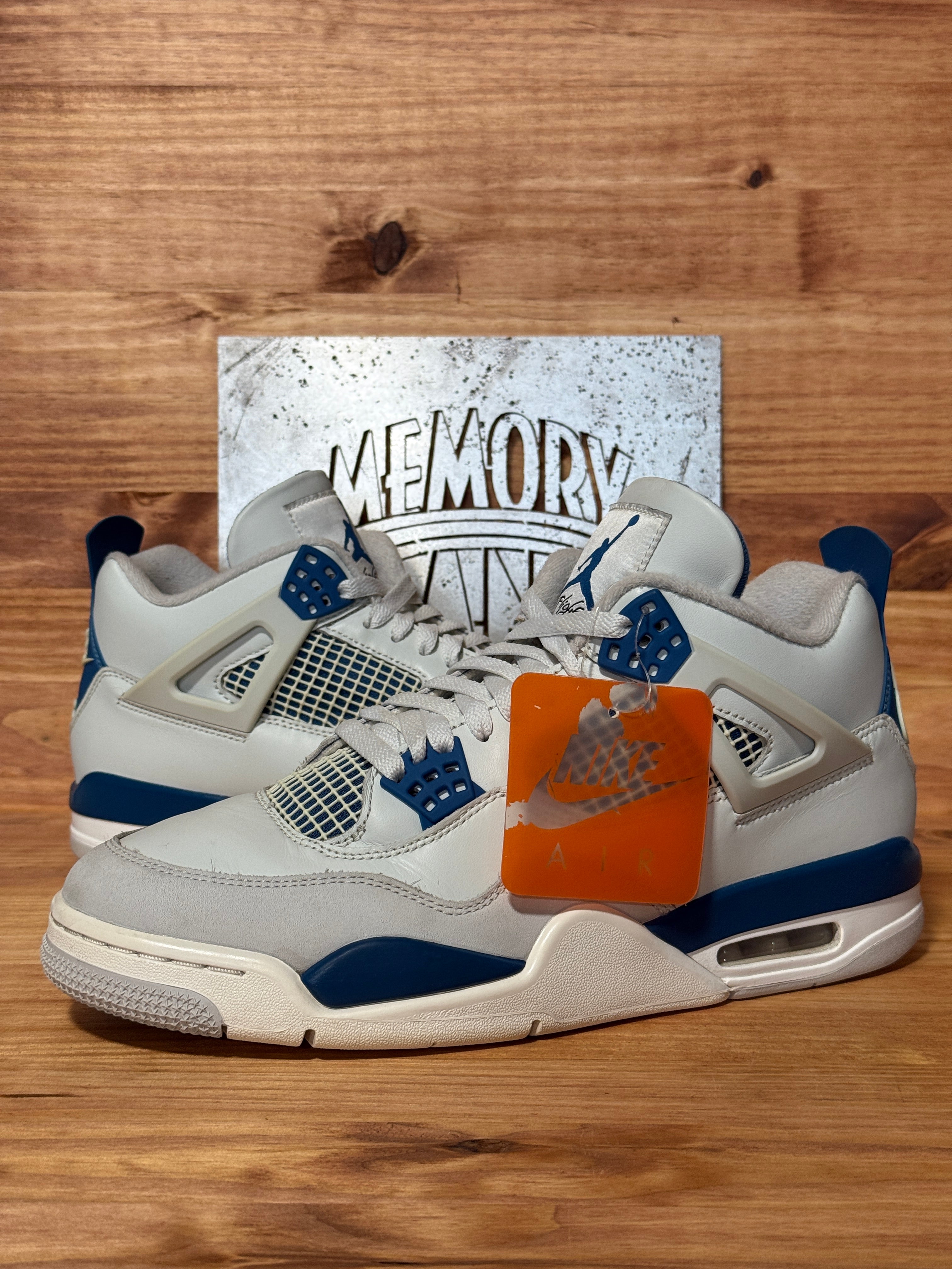 Jordan 4 Retro Military Blue (2024)