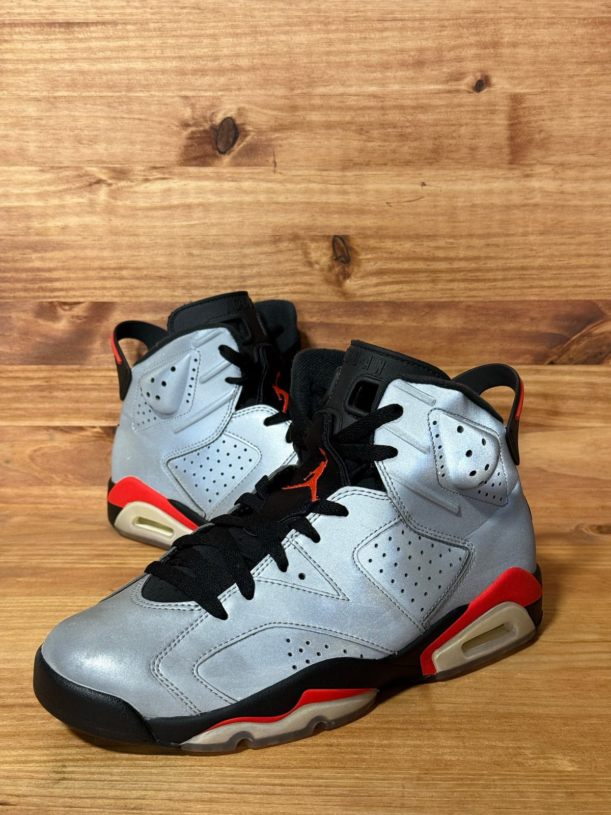 Jordan 6 Retro Reflections of a Champion - Size 8.5