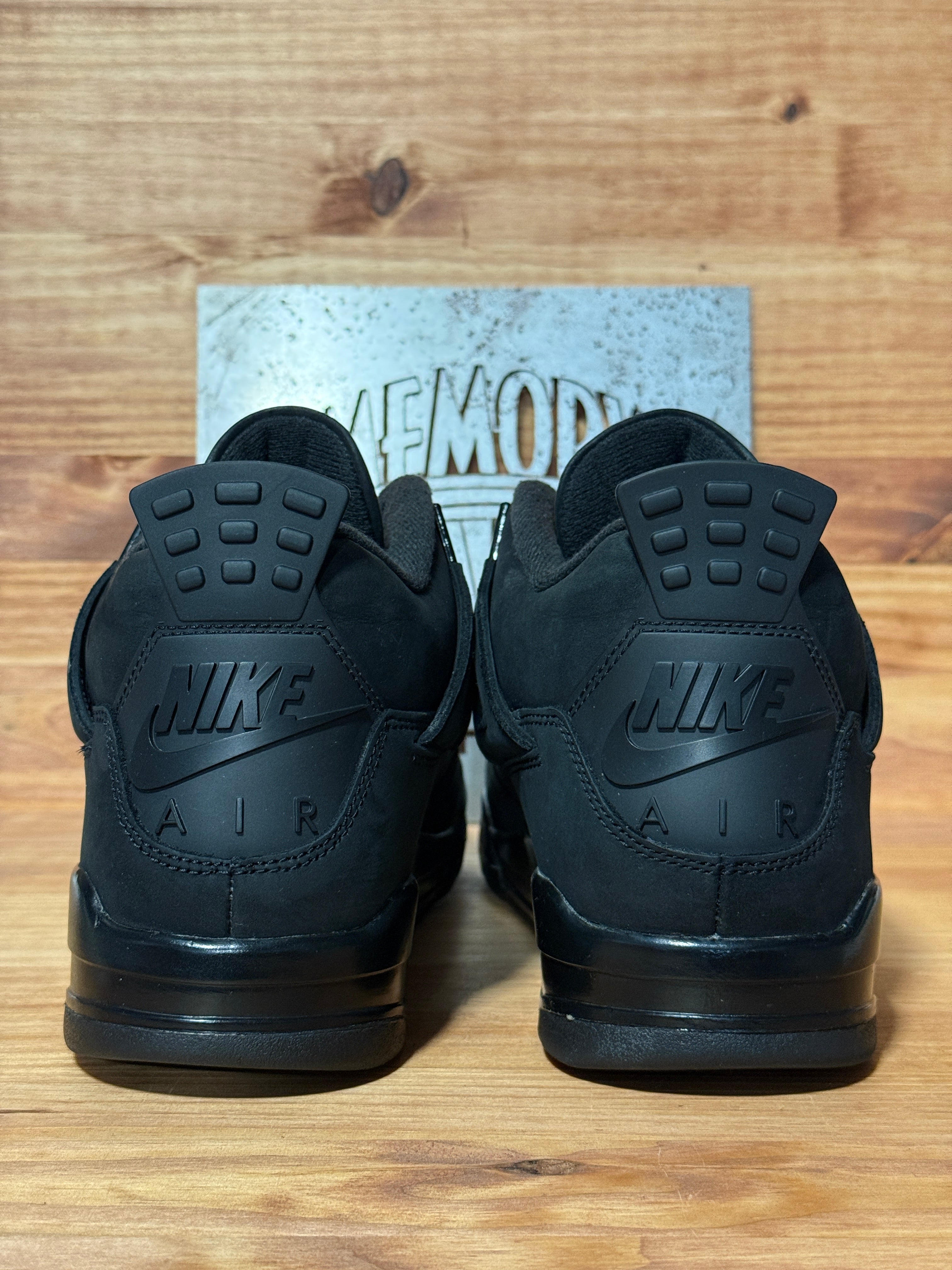 Jordan 4 Retro Black Cat (2025)