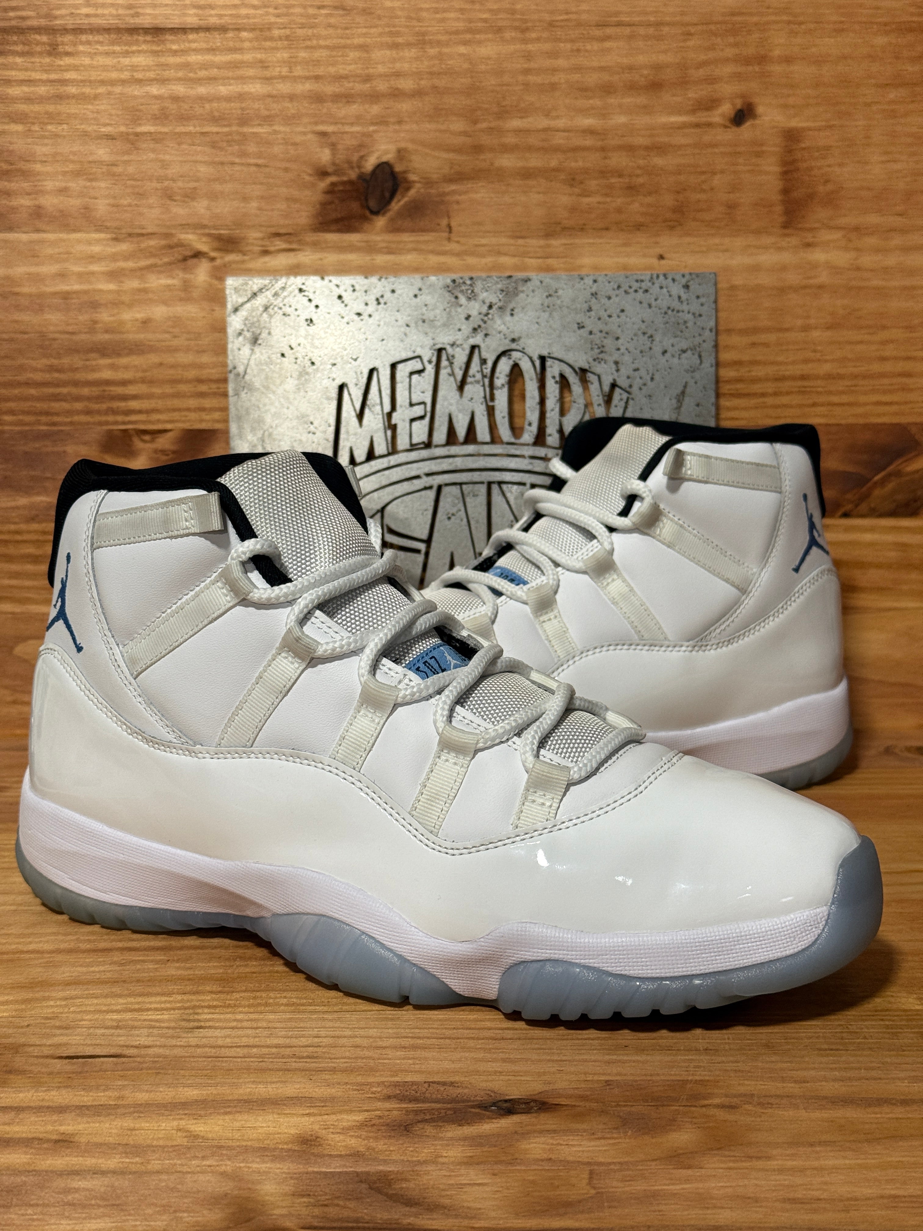 Jordan 11 Retro Legend Blue (2024)