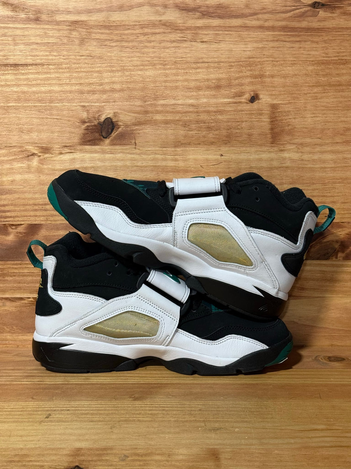 Nike Air Diamond Turf Emerald - Size 10.5