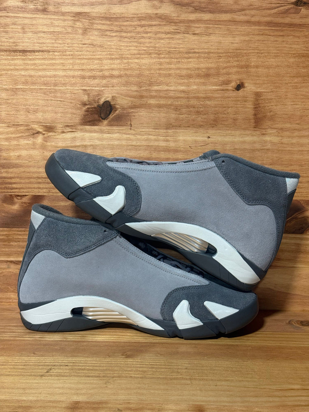 Jordan 14 Retro Flint Grey