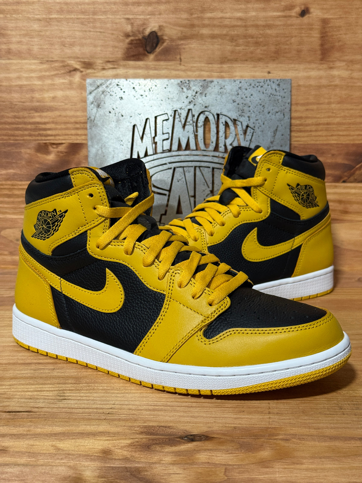 Jordan 1 Retro High Pollen
