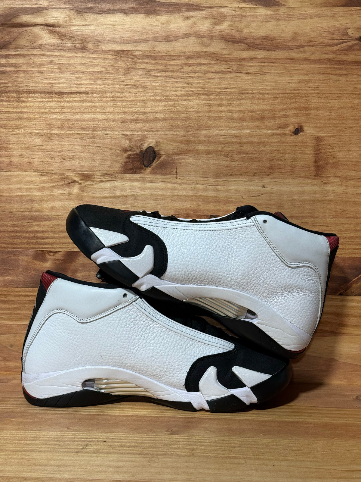 Jordan 14 Retro Black Toe (2024)