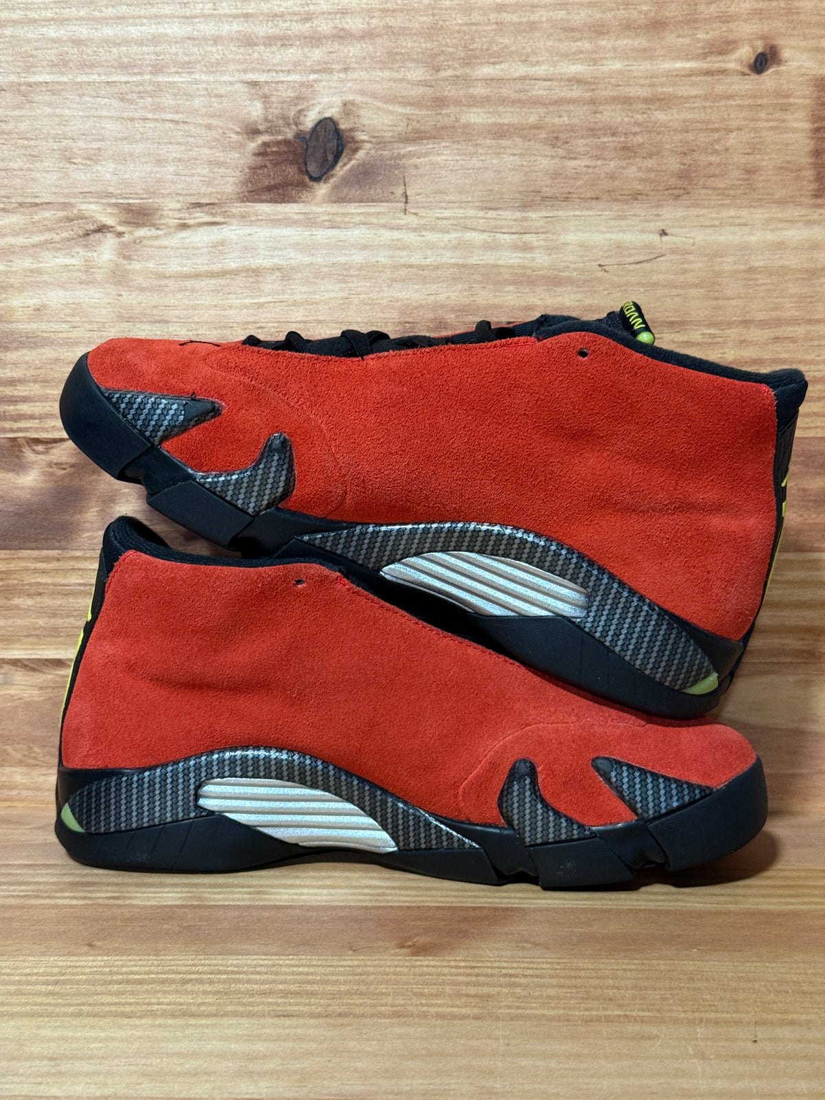 Jordan 14 Retro Ferrari (2025) (GS)