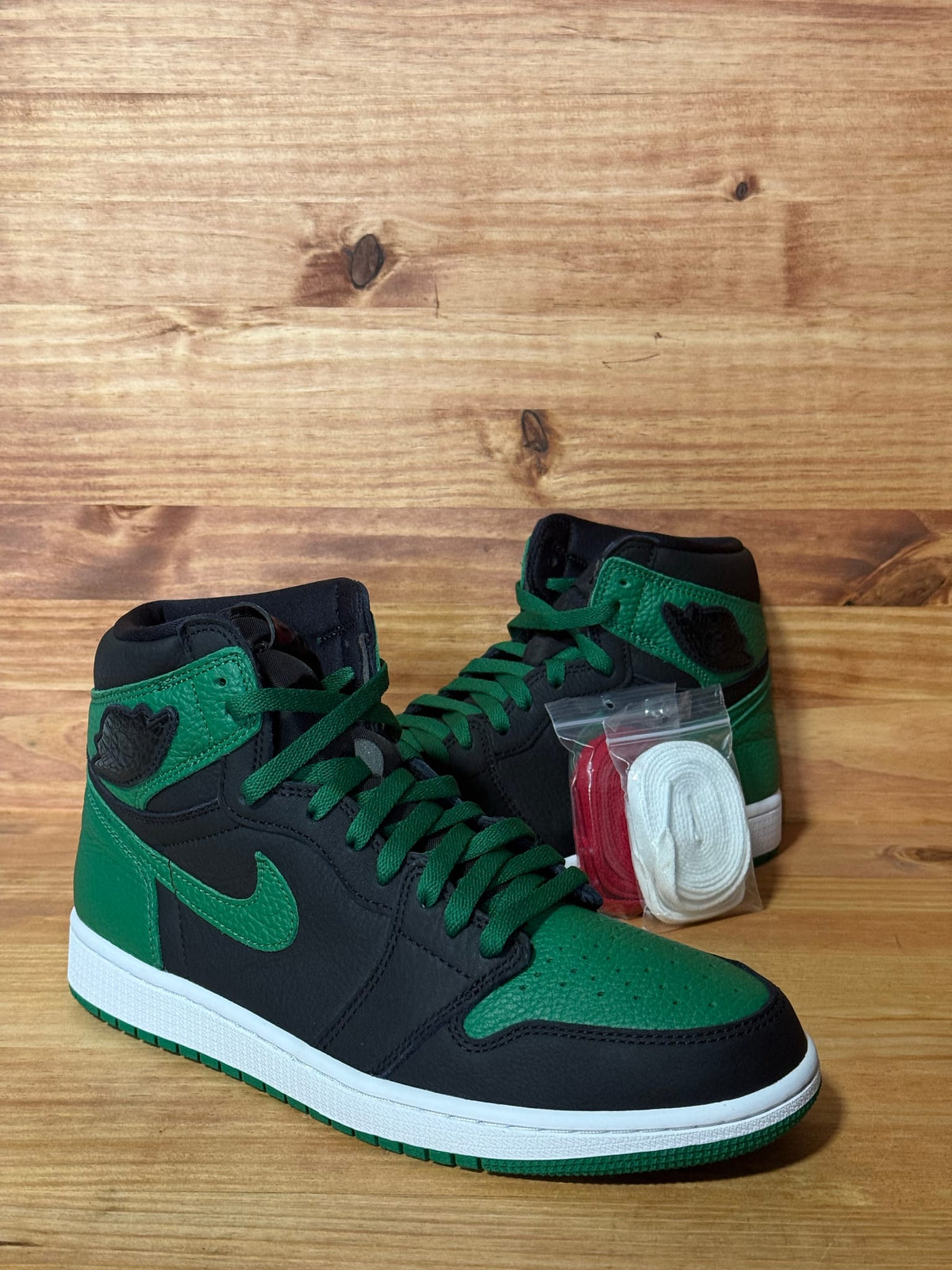 Jordan 1 Retro High Pine Green Black - Size 9.5