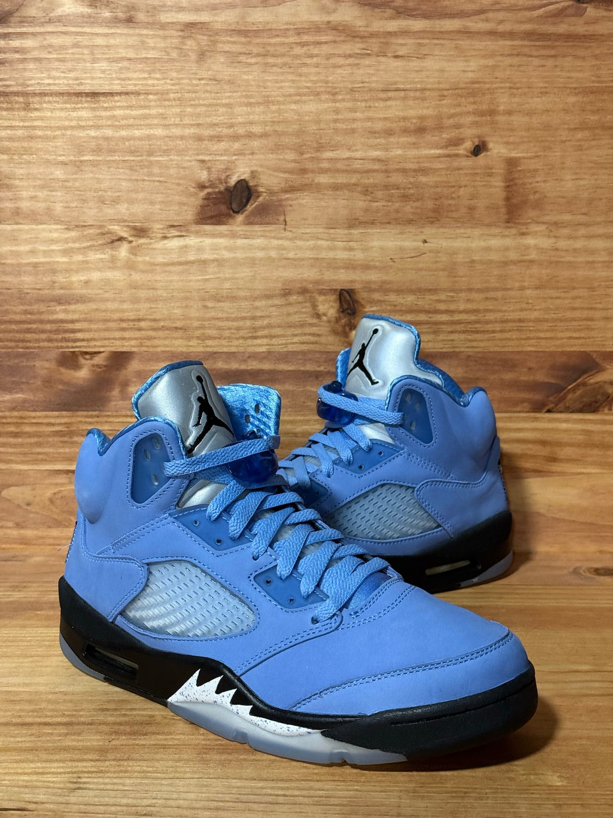 Jordan 5 Retro UNC University Blue - Size 9.5