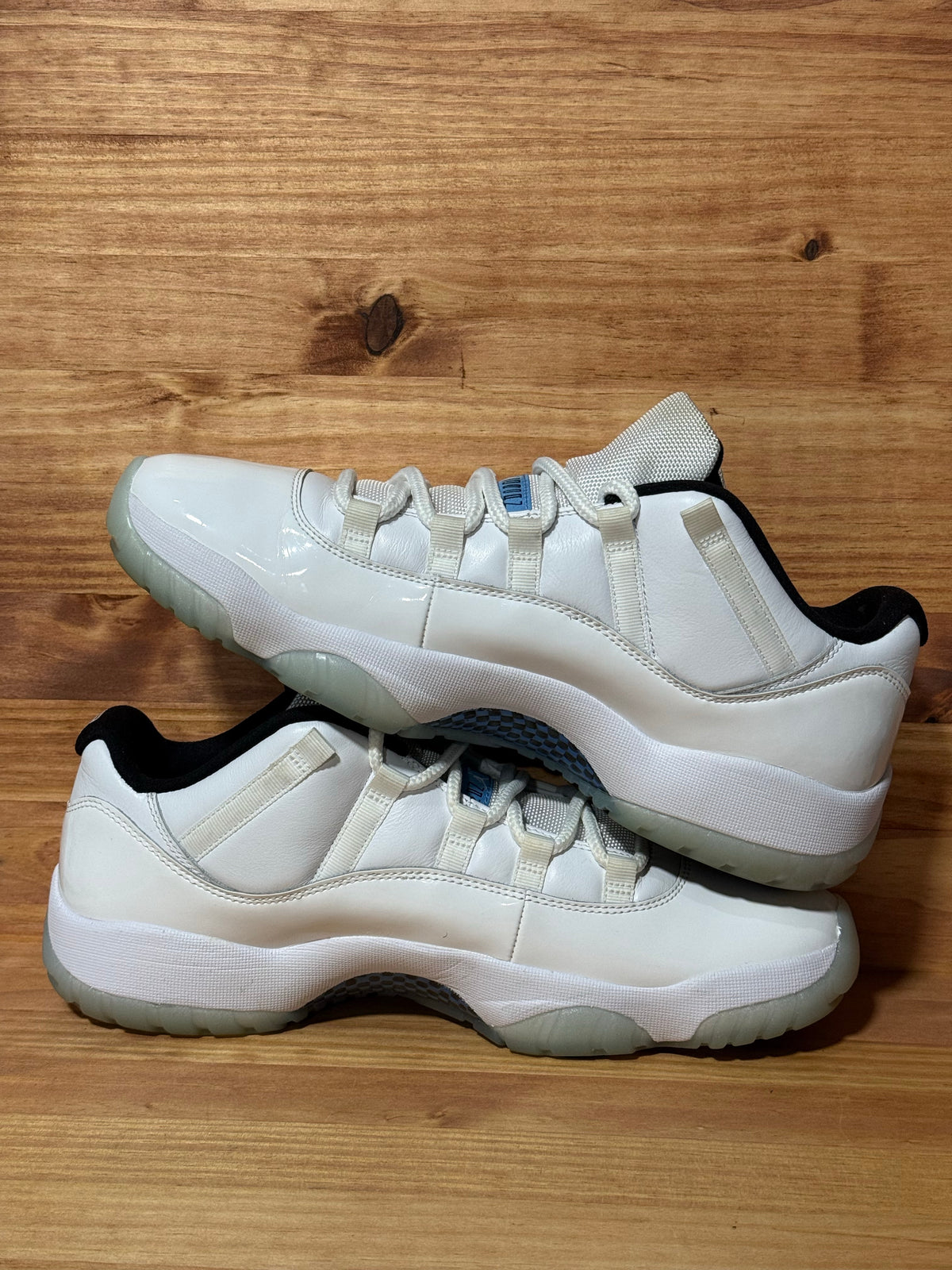 Jordan 11 Retro Low Legend Blue