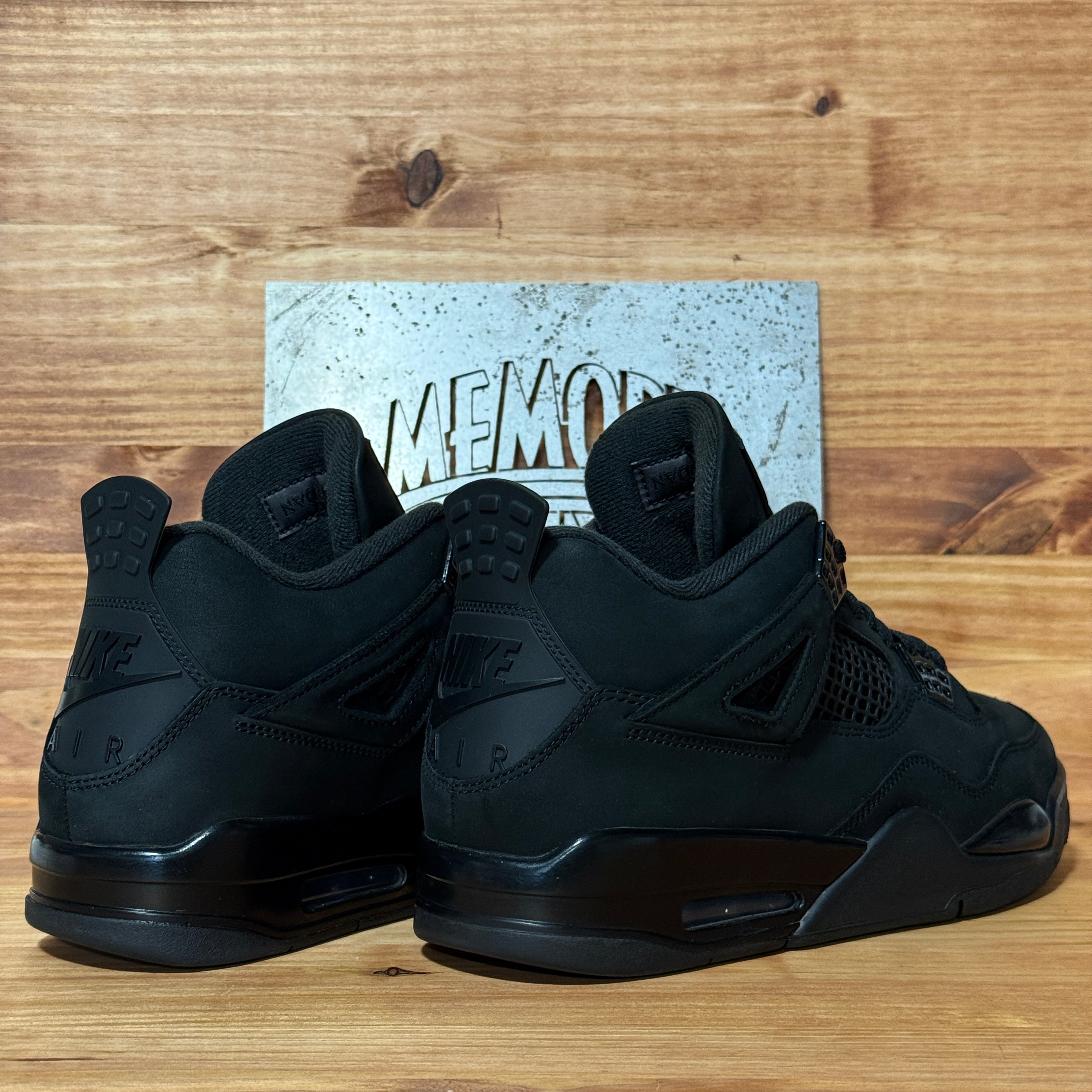 Jordan 4 Retro Black Cat (2025)