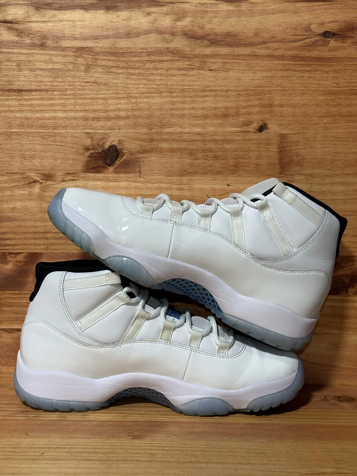 Jordan 11 Retro Legend Blue (2024)