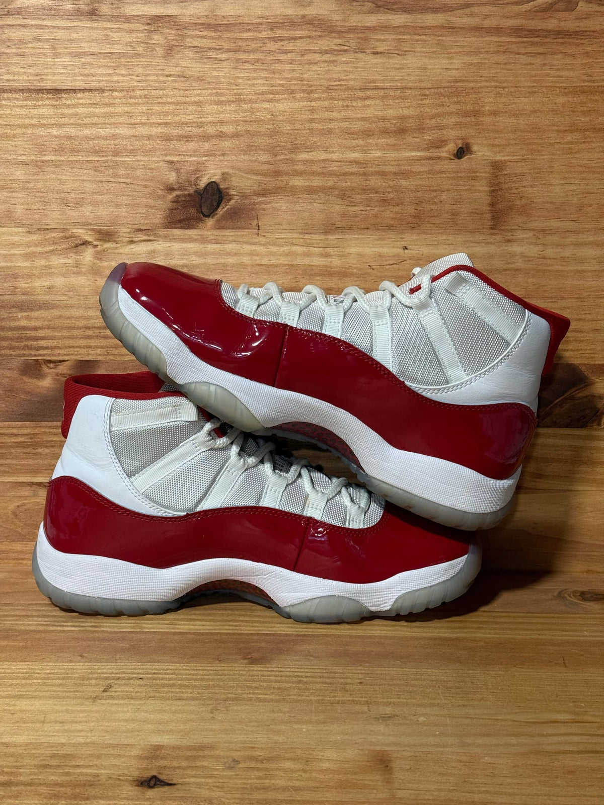 Jordan 11 Retro Cherry (2022) - Size 10.5