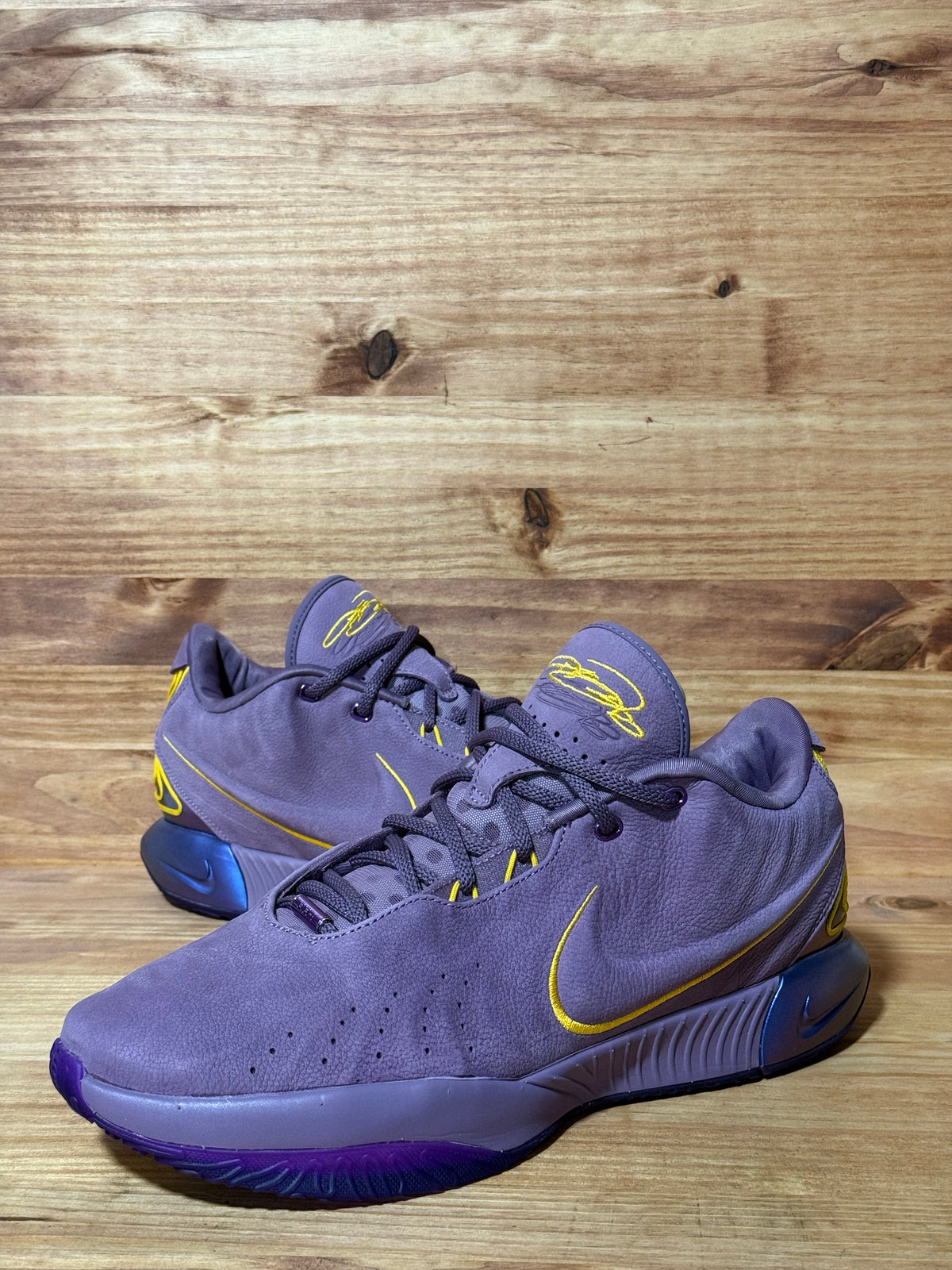 Nike LeBron 21 Purple Rain