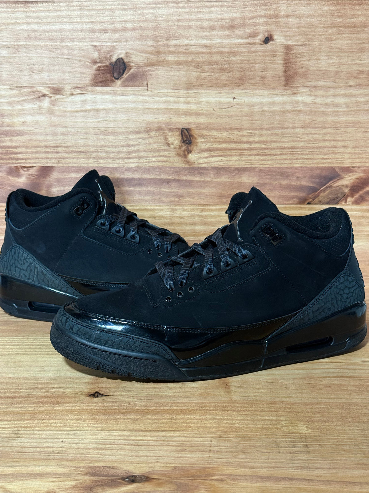 Jordan 3 Retro Black Cat (2025)