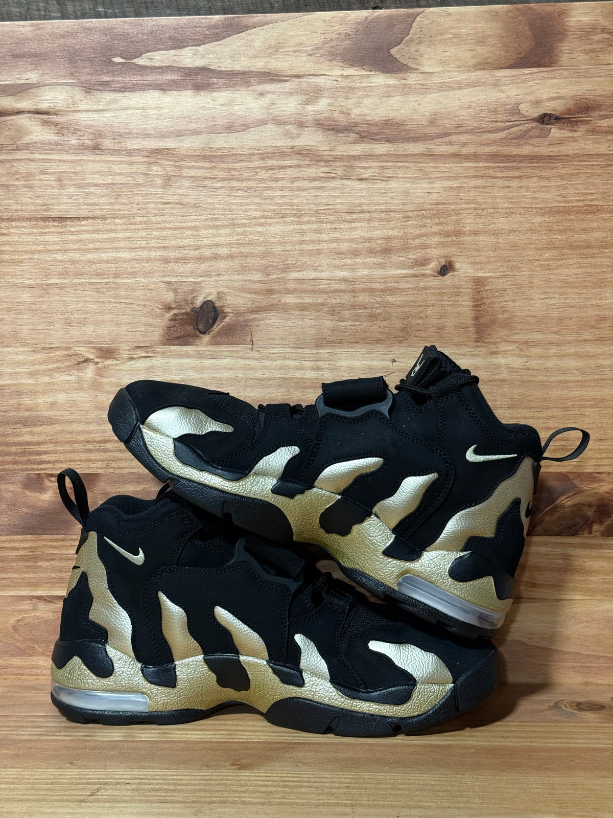 Nike Air DT Max '96 Black Vegas Gold