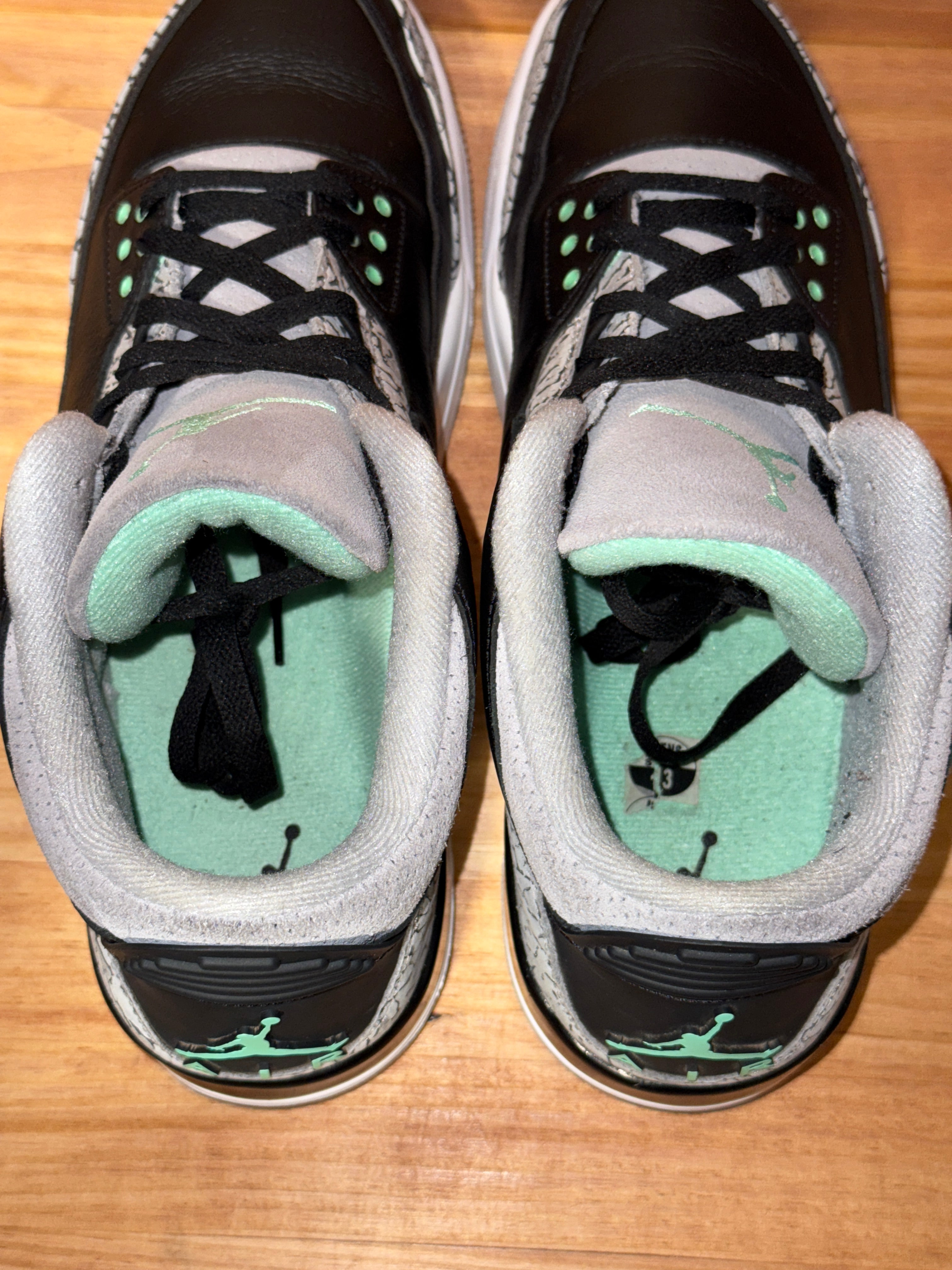 Jordan 3 Retro Green Glow