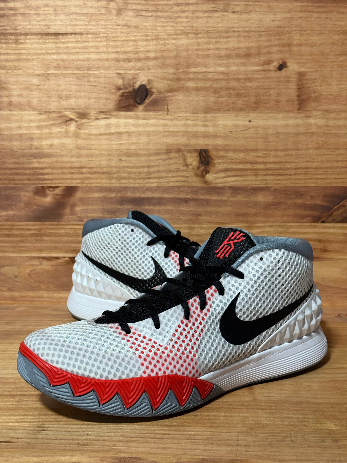 Nike Kyrie 1 Infrared