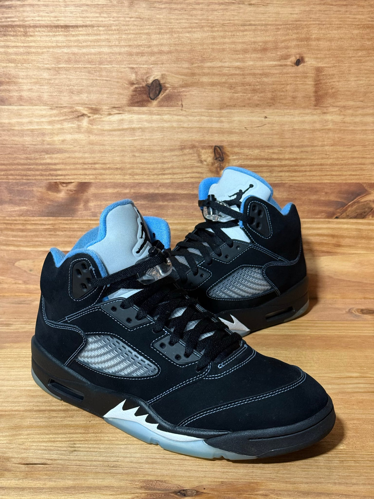 Jordan 5 Retro Black University Blue (2026) - Size 11