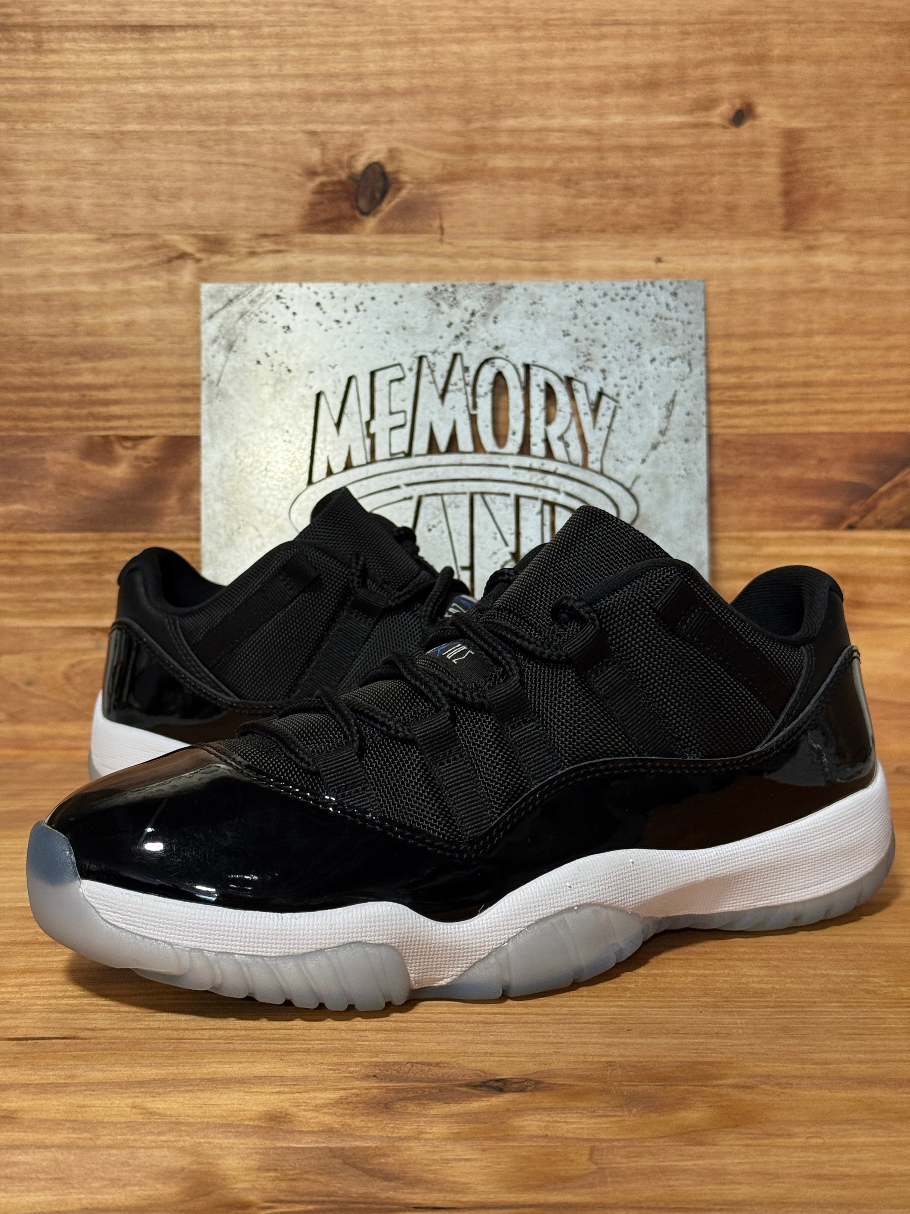Jordan 11 Retro Low Space Jam