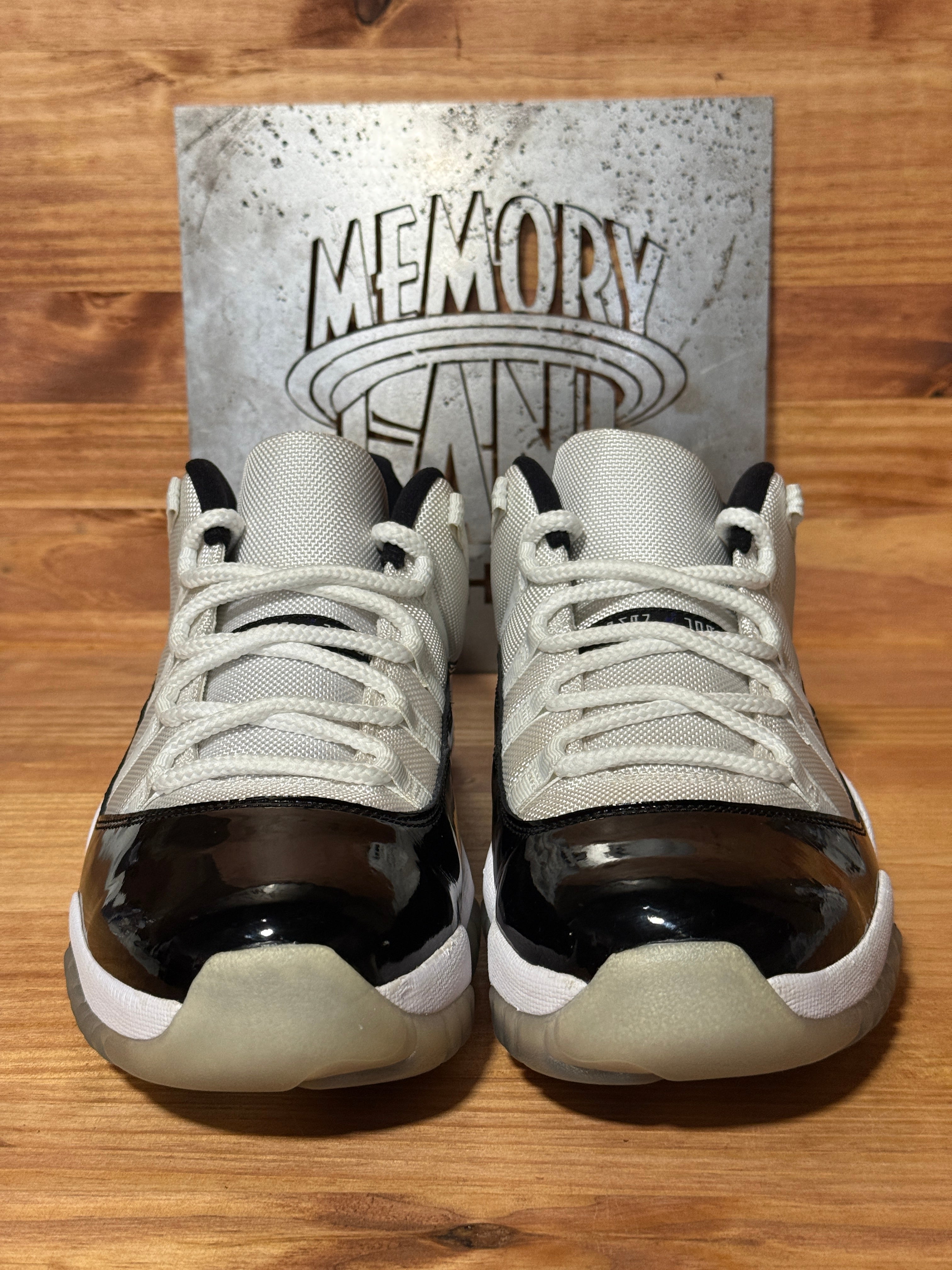 Jordan 11 Retro Low Concord