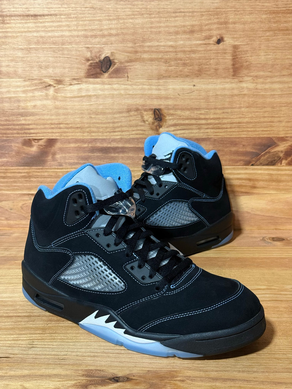 Jordan 5 Retro Black University Blue (2026) - Size 11
