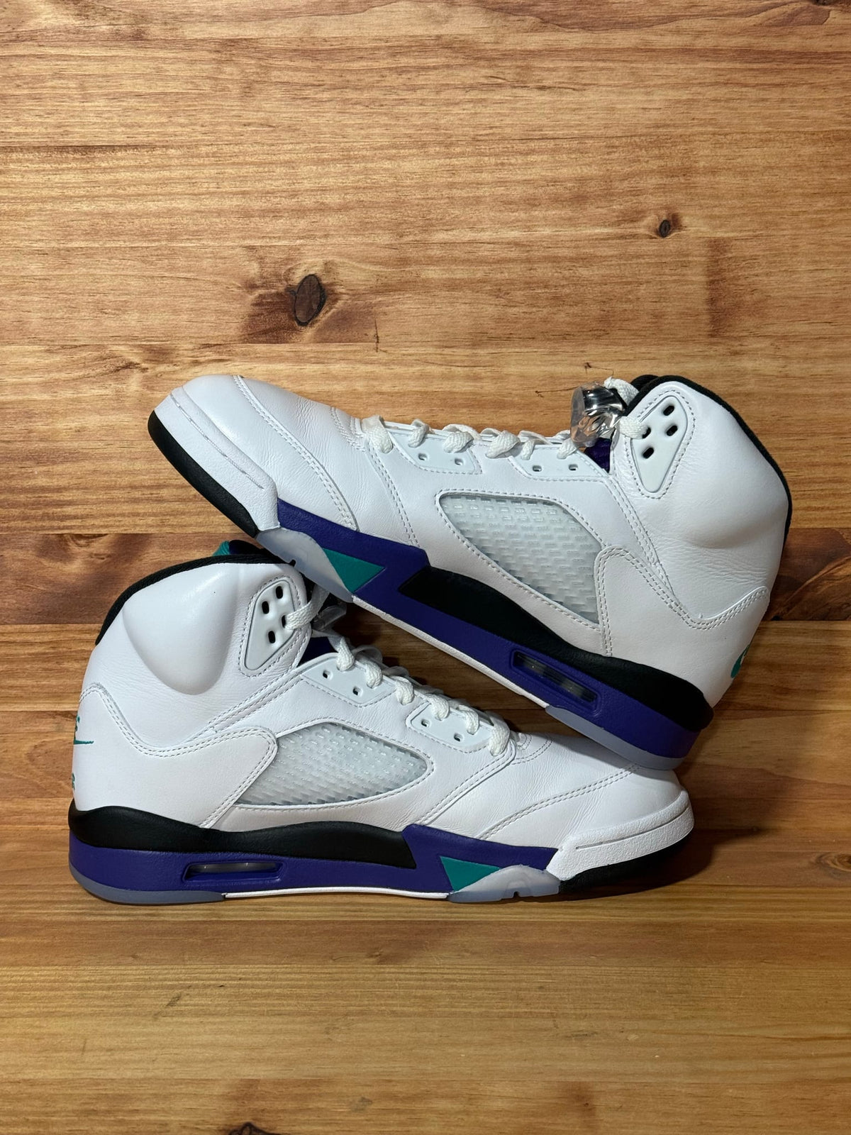 Jordan 5 Retro Grape (2025) - Size 9.5