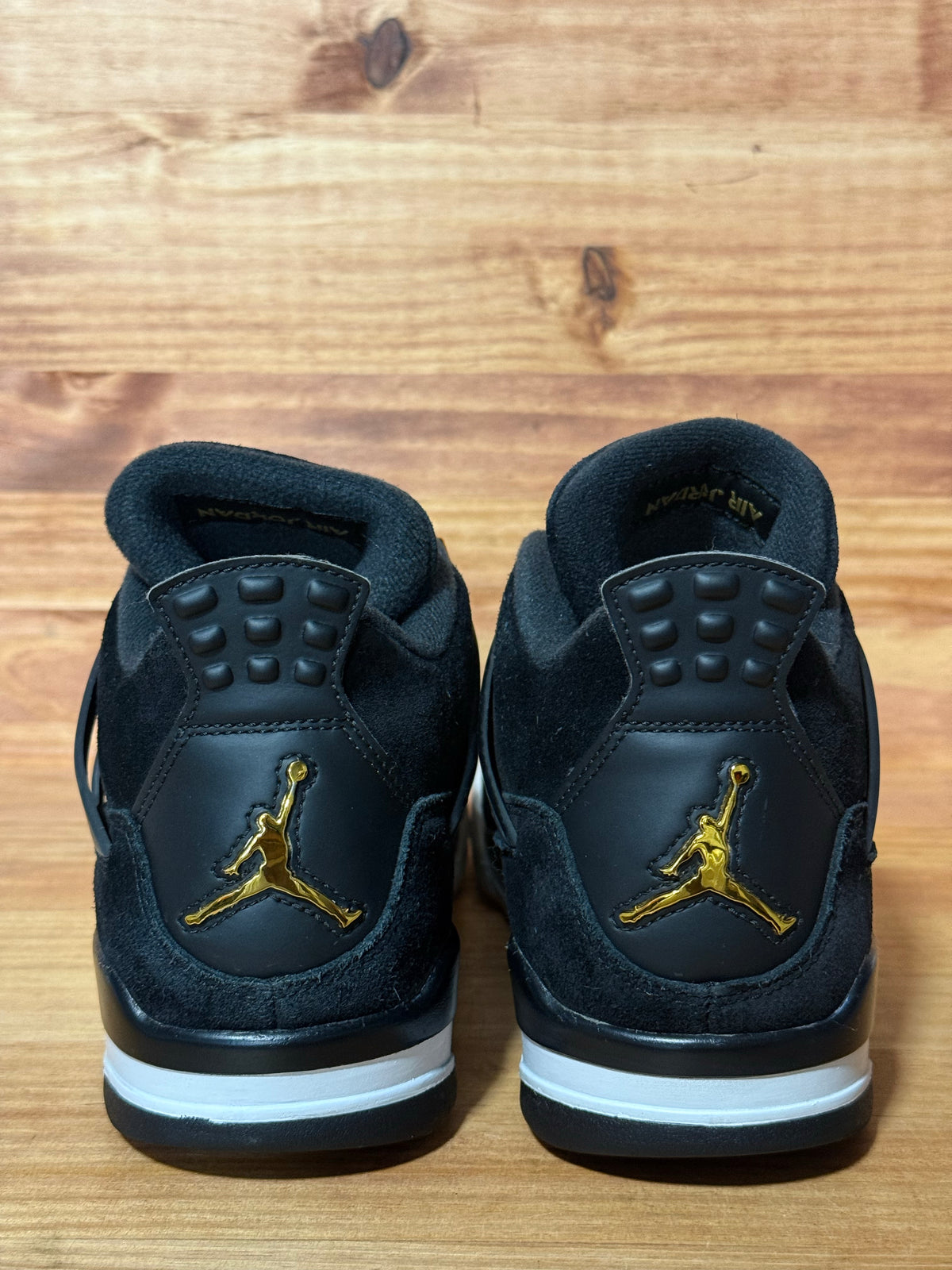 Jordan 4 Retro Royalty