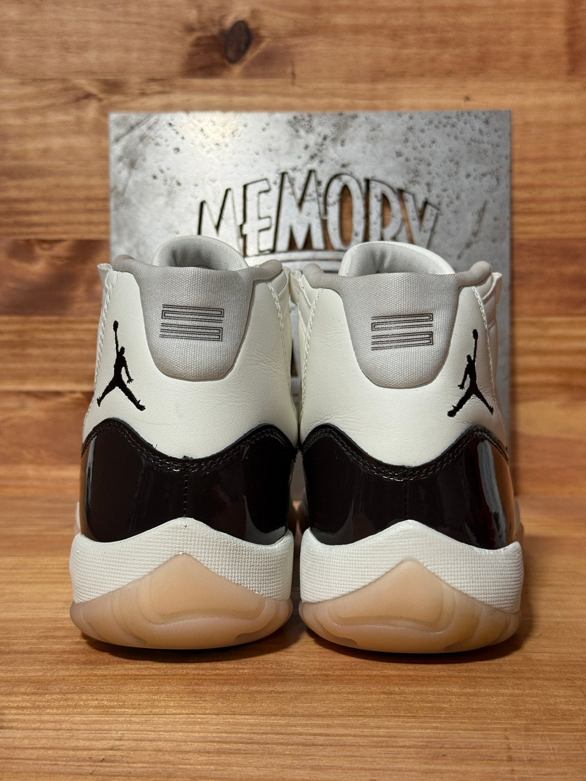 Jordan 11 Retro Neapolitan (Women's)