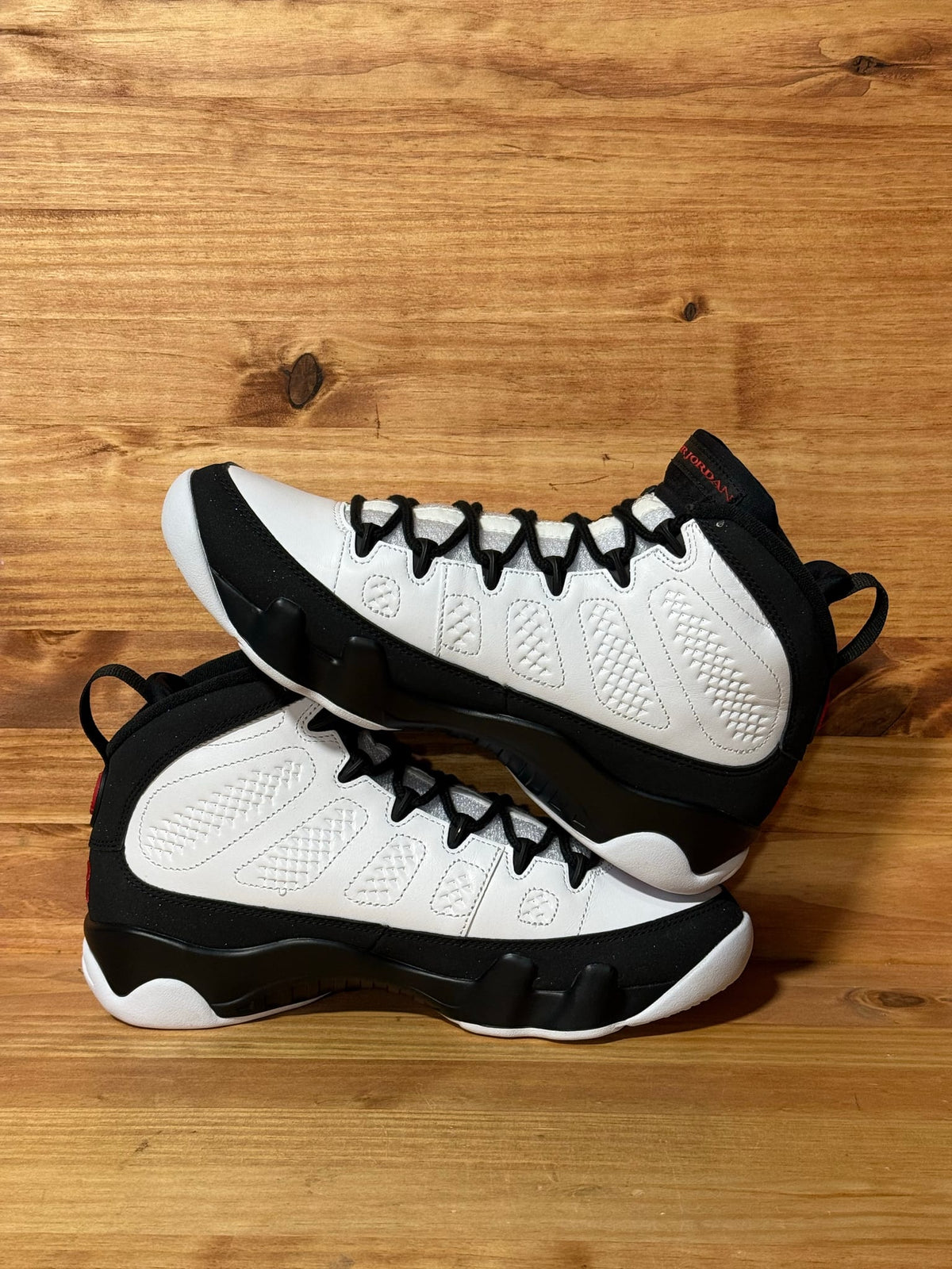 Jordan 9 Retro OG Space Jam (2026) - Size 9