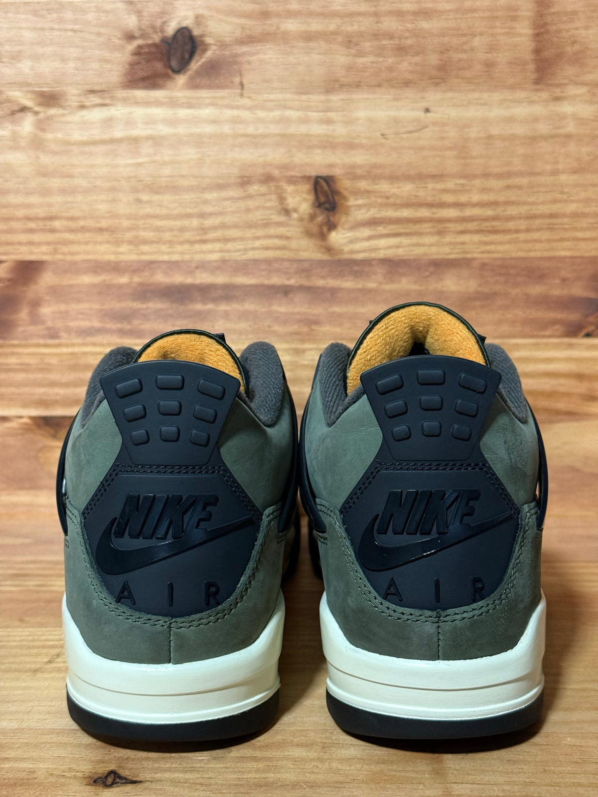 Jordan 4 Retro OG SP Undefeated (2025)