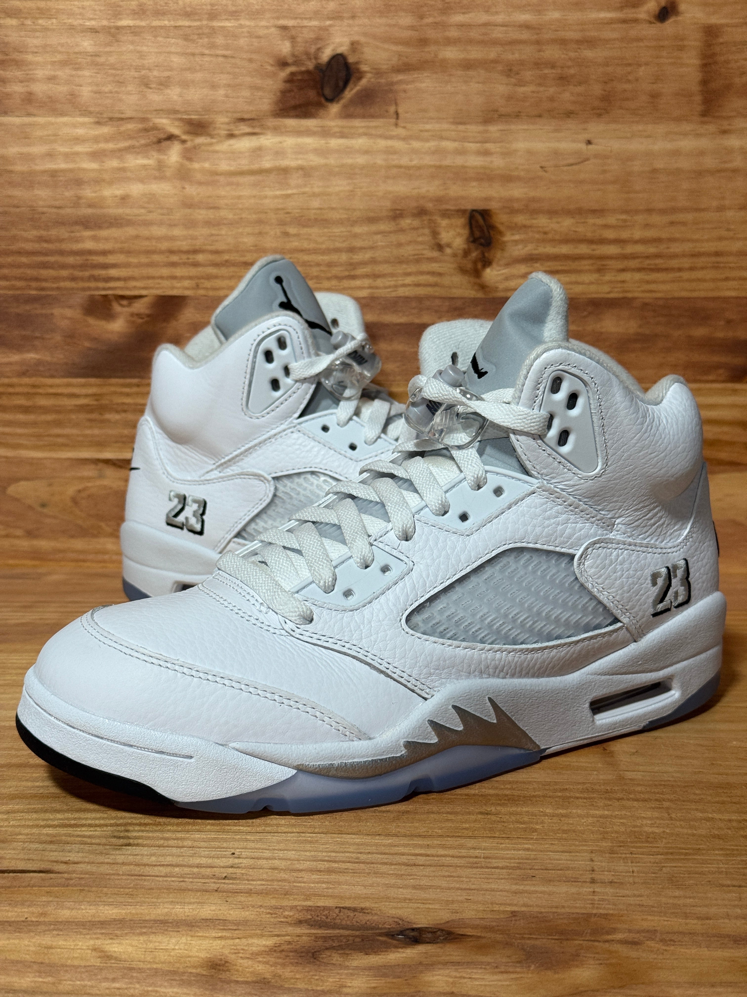 Jordan 5 Retro White Metallic (2026)