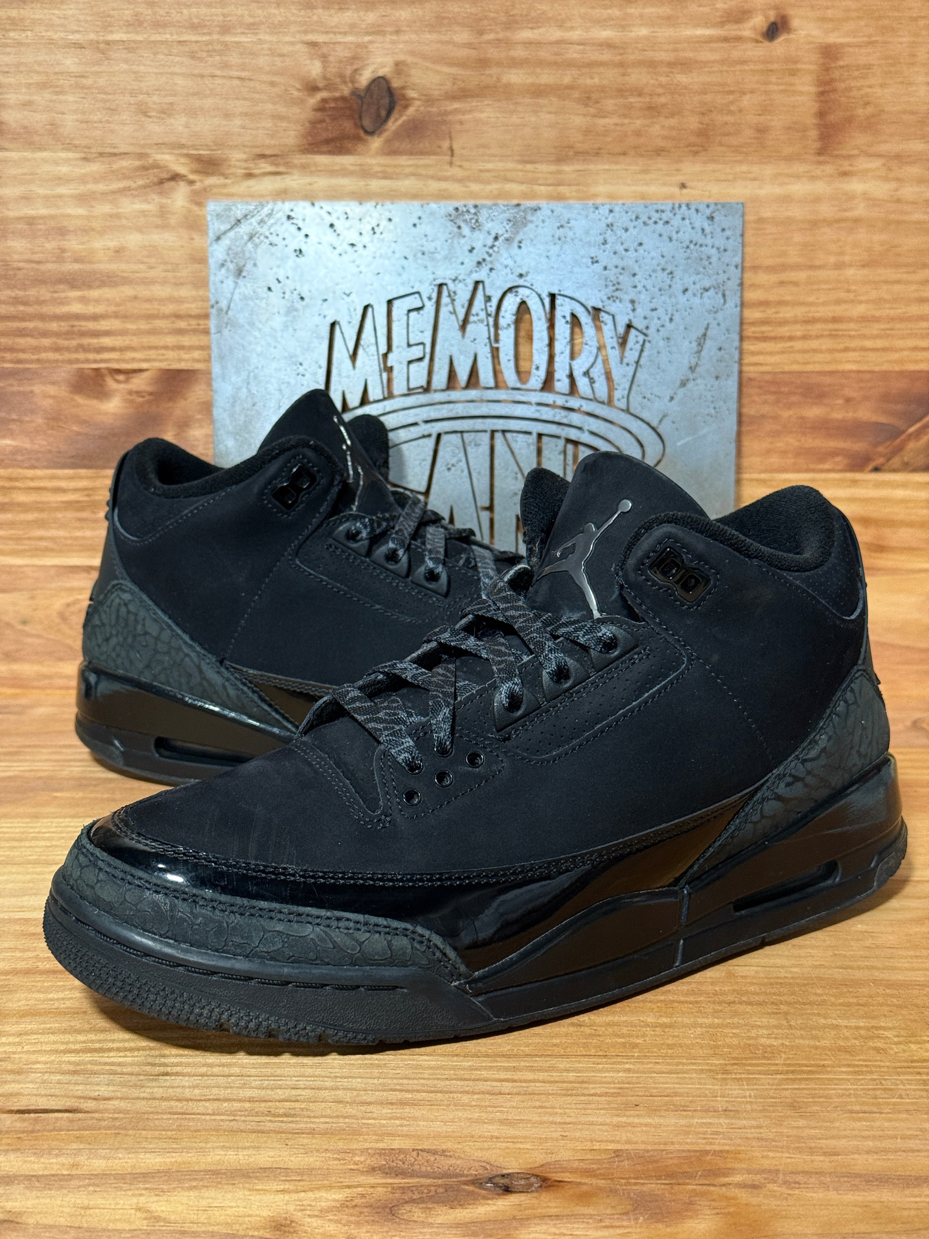 Jordan 3 Retro Black Cat (2025)