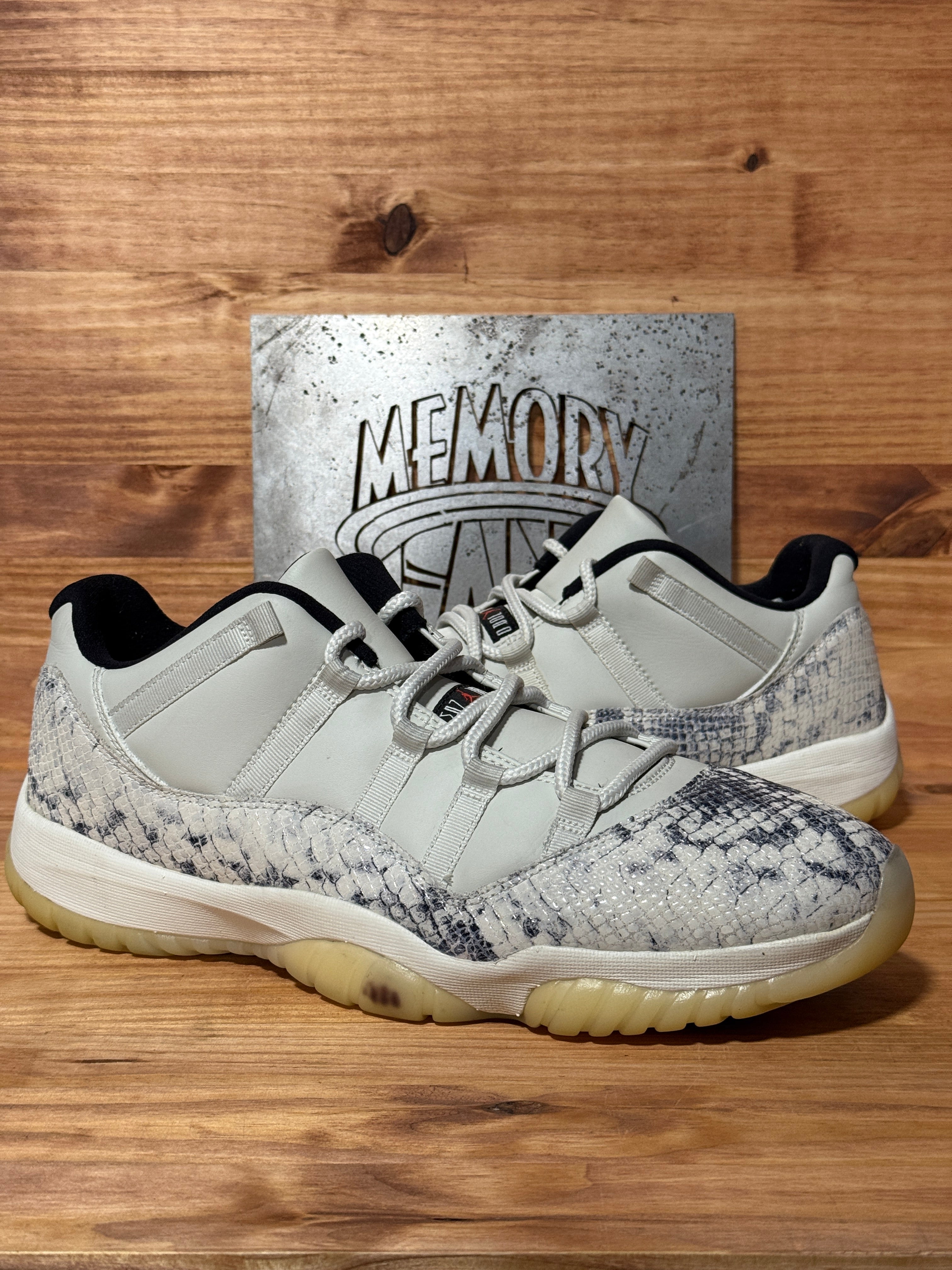 Jordan 11 Retro Low Snake Light Bone