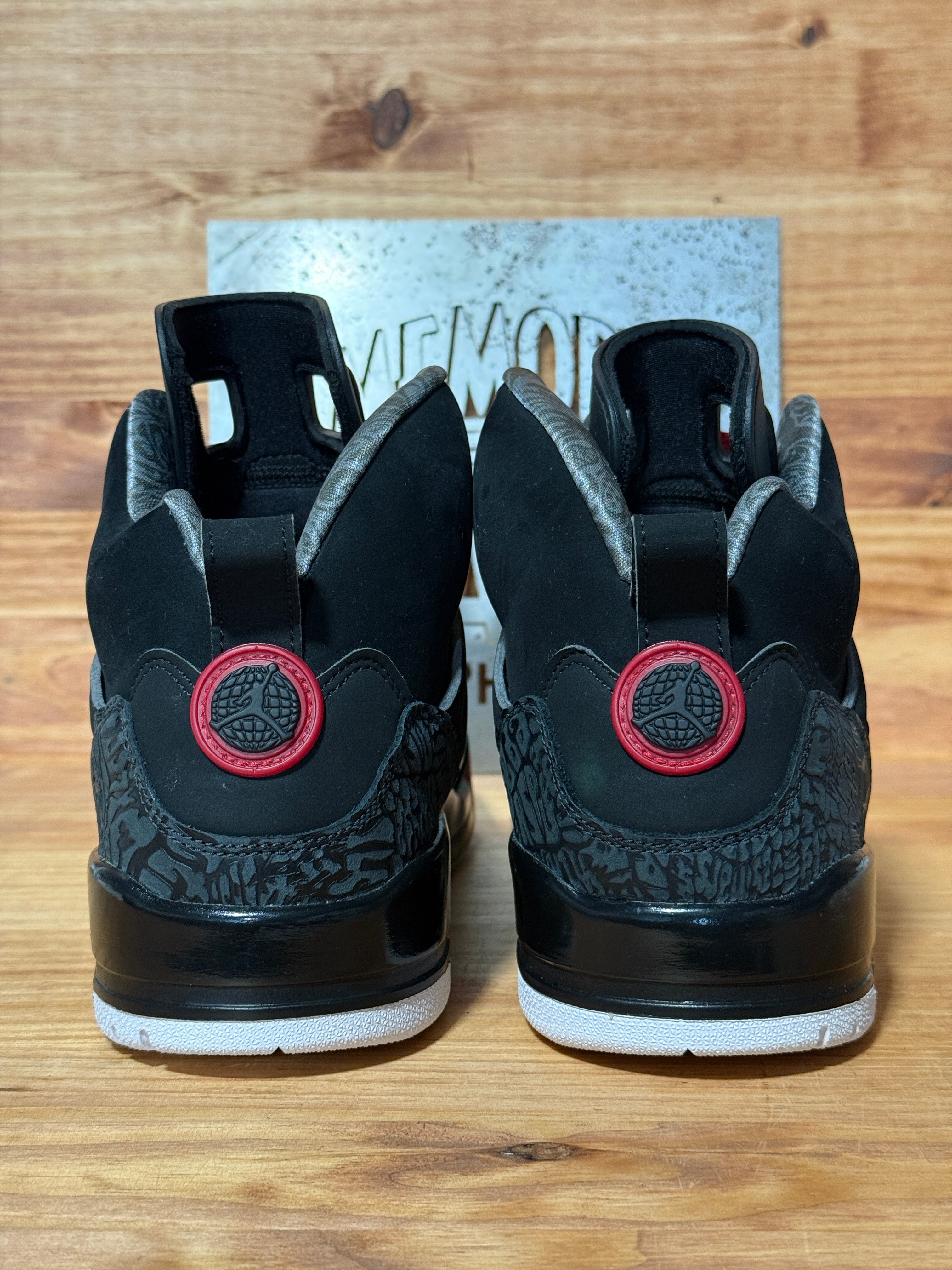 Jordan Spizike Black Varsity Red (2017)