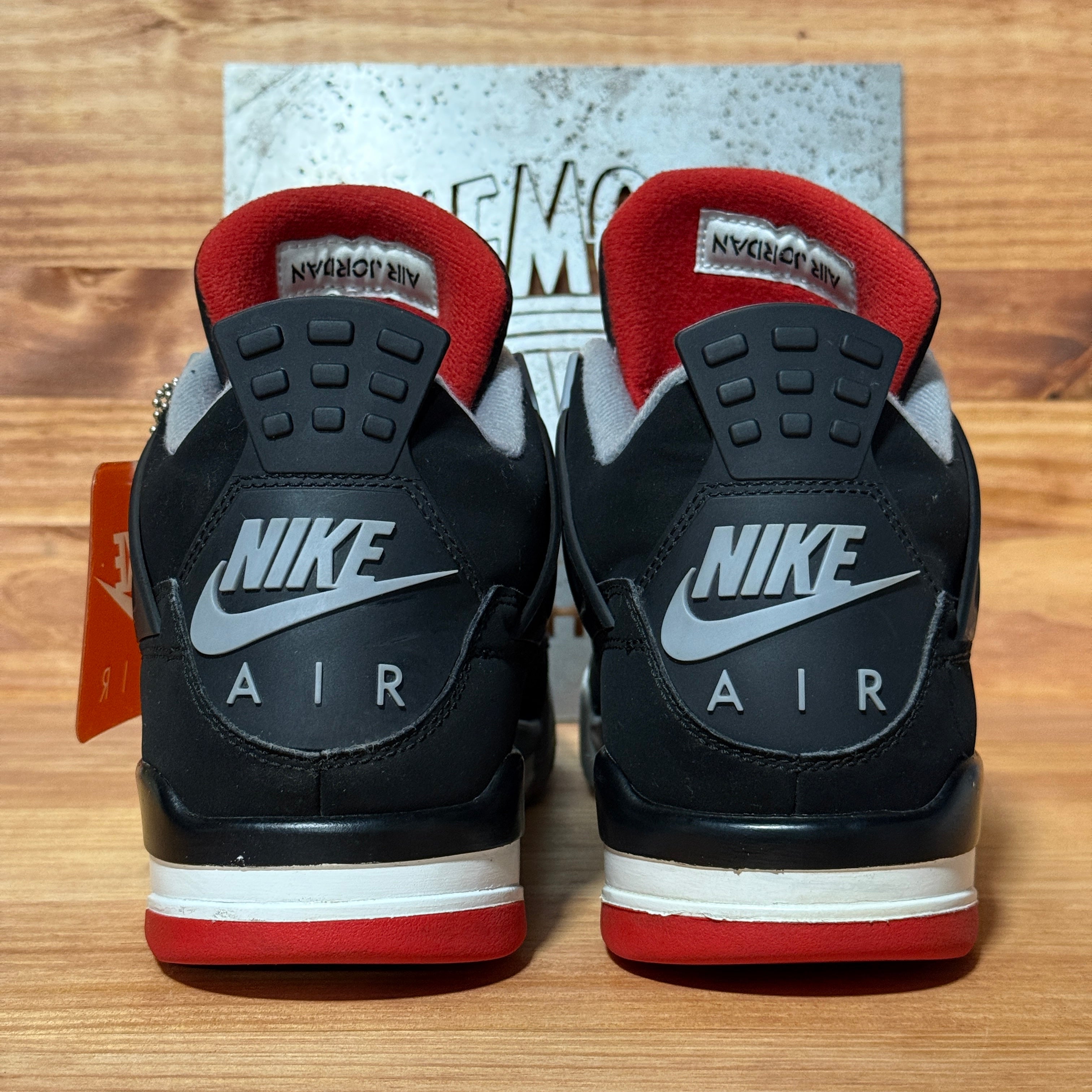 Jordan 4 Retro Bred (2019)