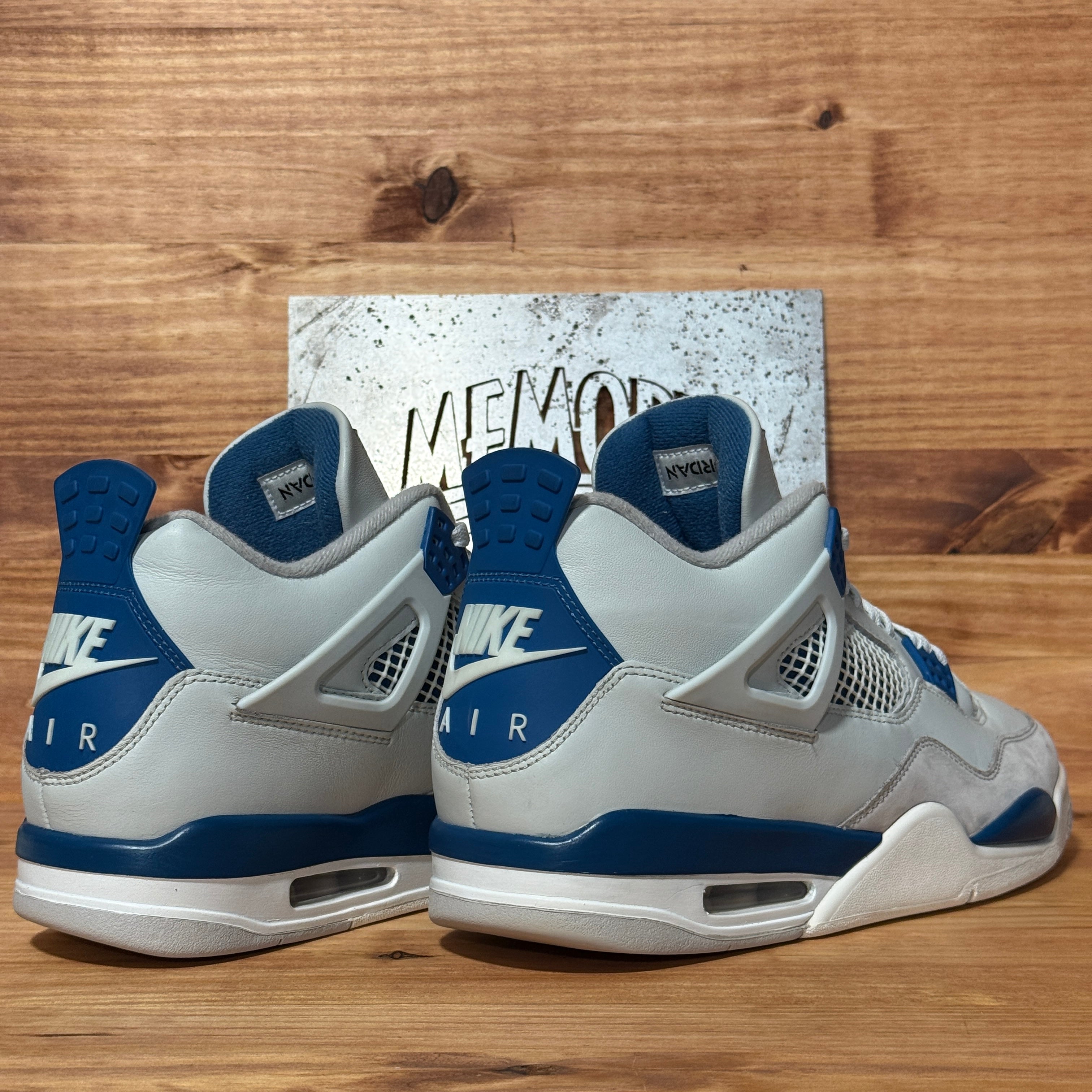 Jordan 4 Retro Military Blue (2024)
